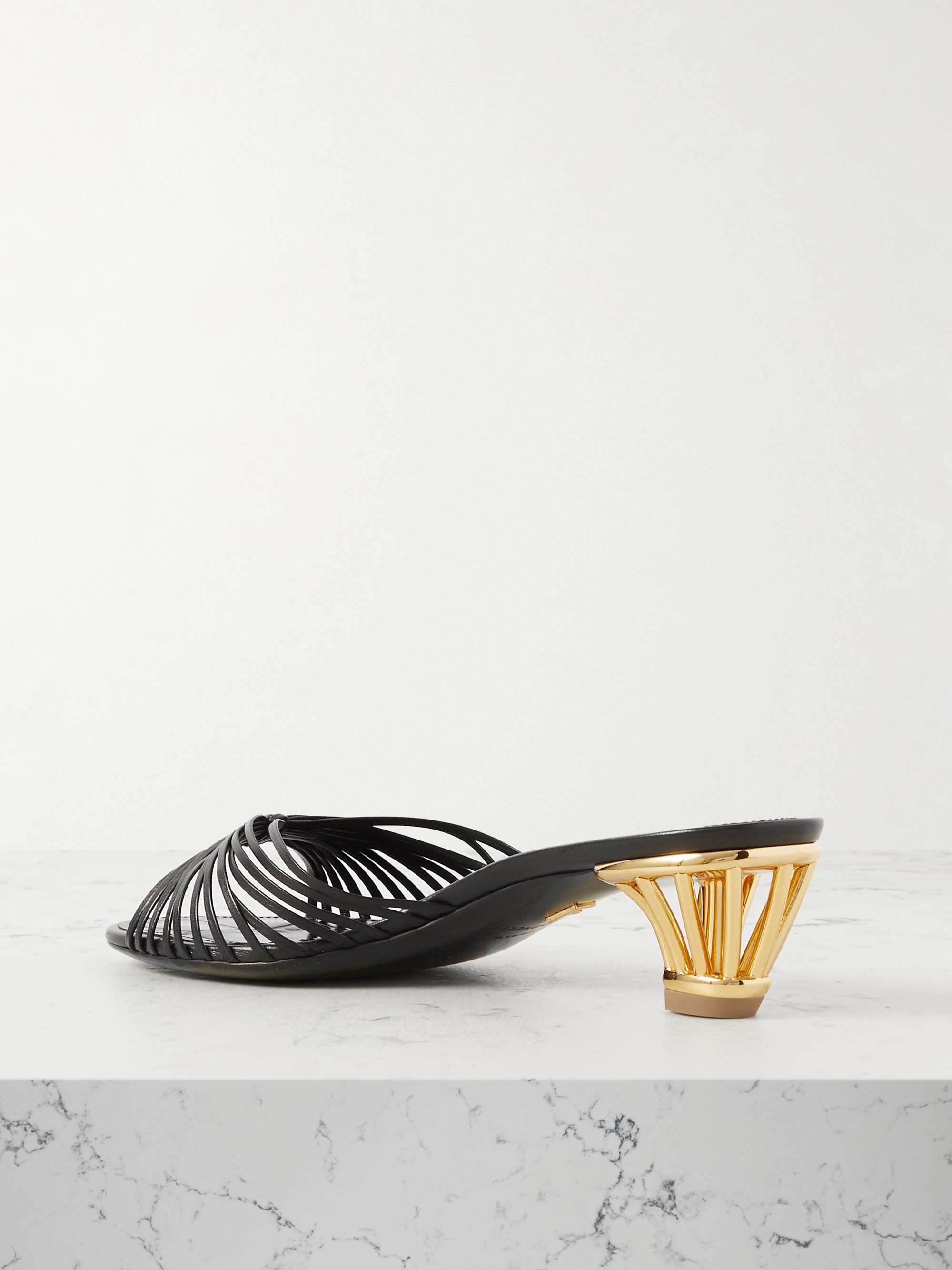FERRAGAMO 