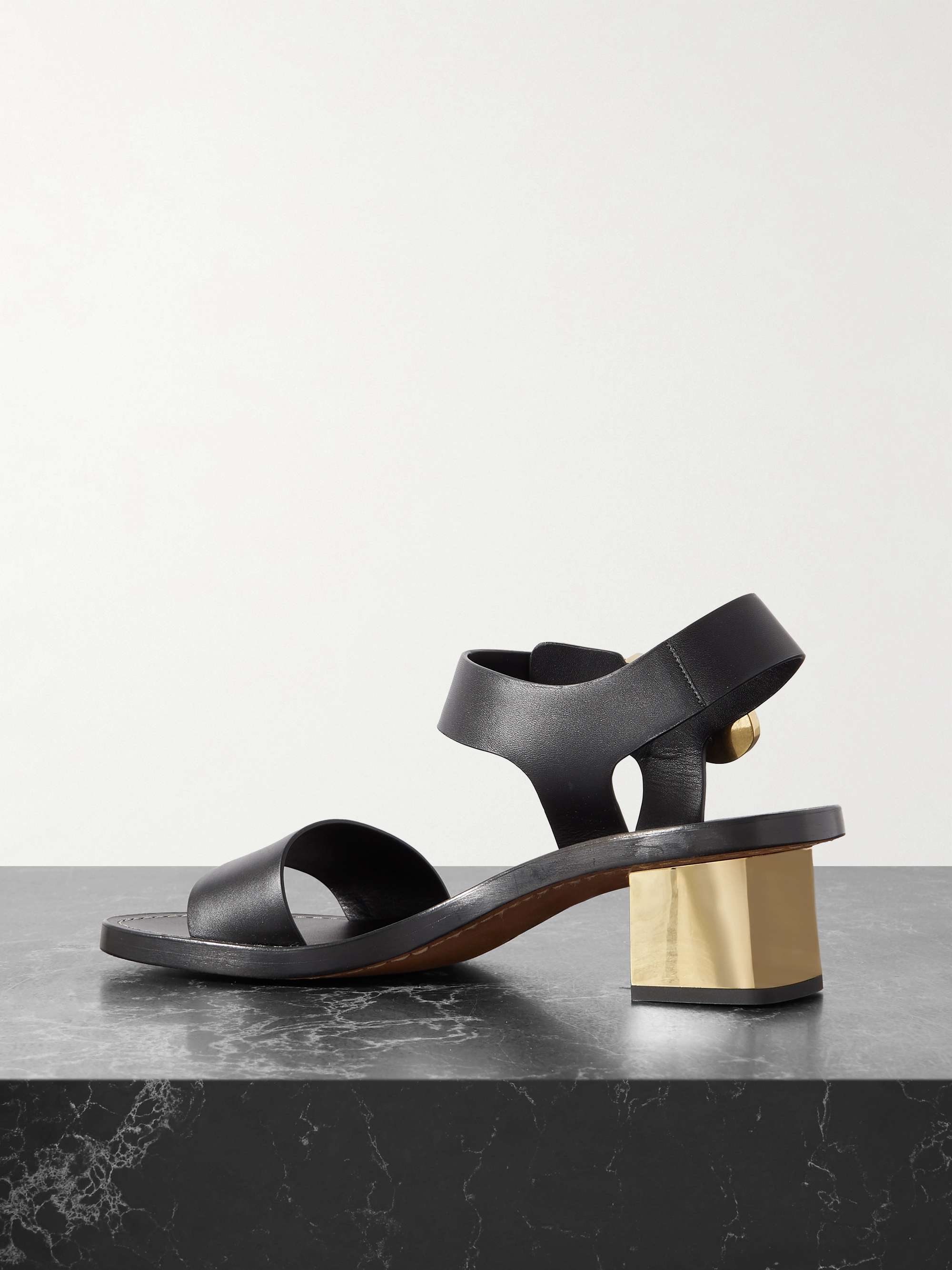CHLOÉ 