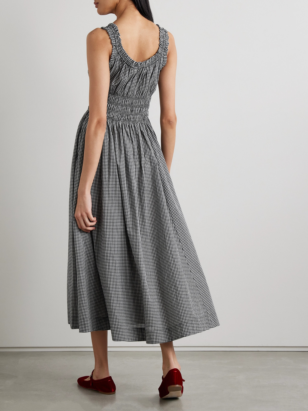 DOEN EMMARETTA SHIRRED GINGHAM ORGANIC COTTON-VOILE MIDI DRESS