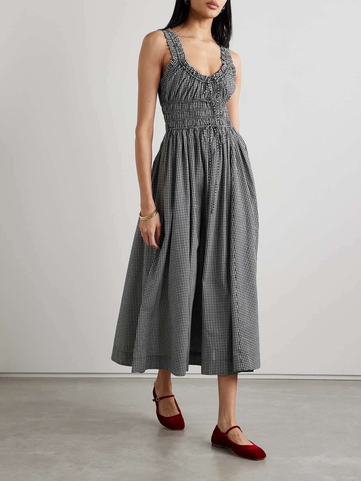 DOEN EMMARETTA SHIRRED GINGHAM ORGANIC COTTON-VOILE MIDI DRESS