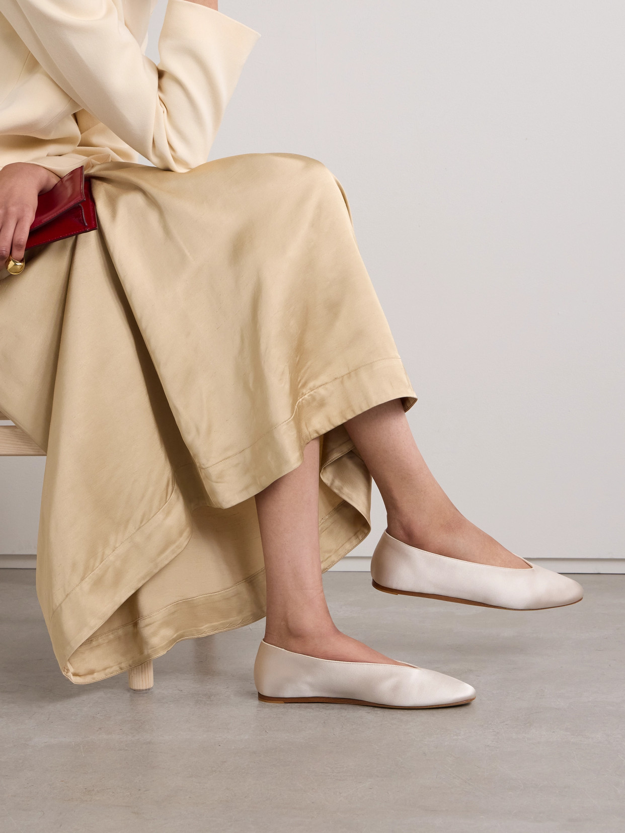 Shop Le Monde Beryl Regency Grosgrain-trimmed Satin Ballet Flats In Neutrals