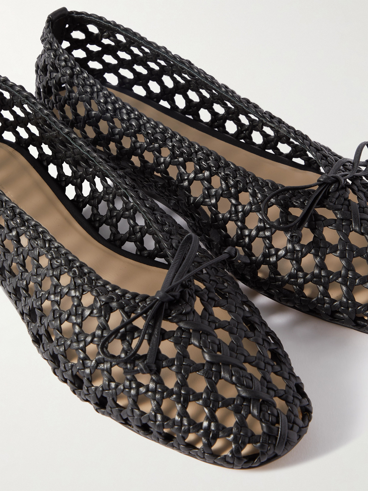 LE MONDE BERYL REGENCY BOW-EMBELLISHED WOVEN LEATHER BALLET FLATS 