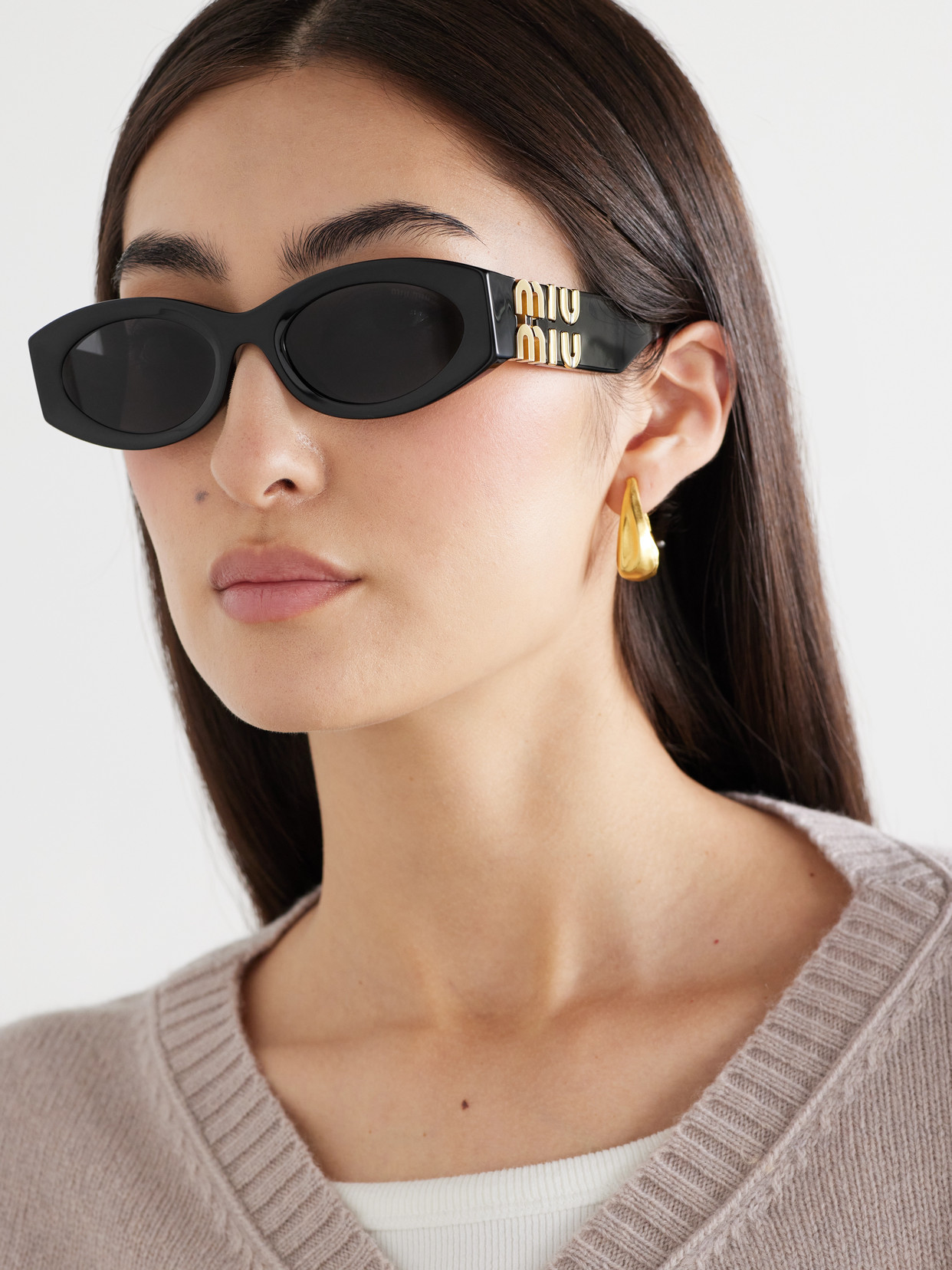 Miu Miu Glimpse Oval-frame Acetate Sunglasses In Black