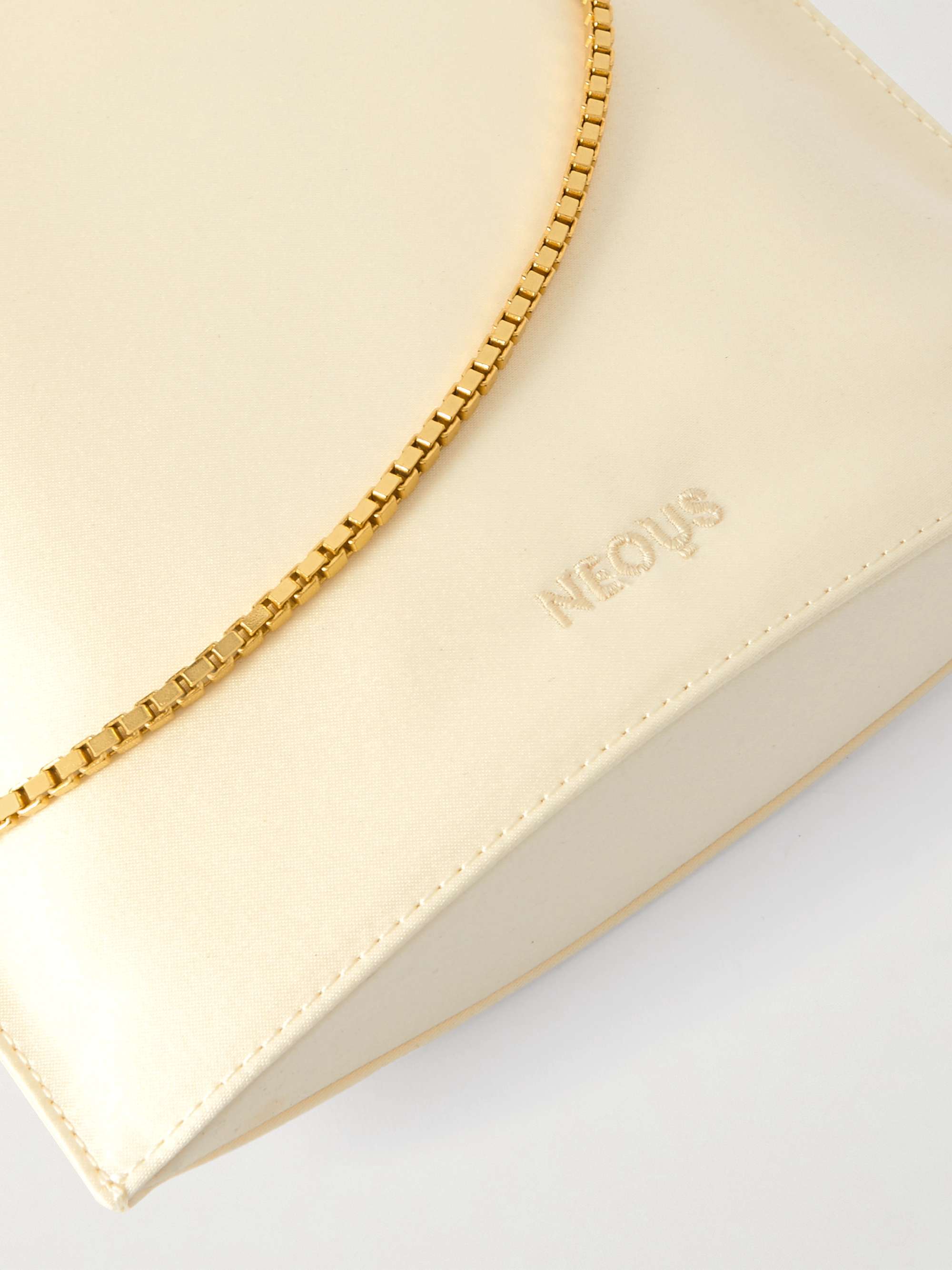 NEOUS 