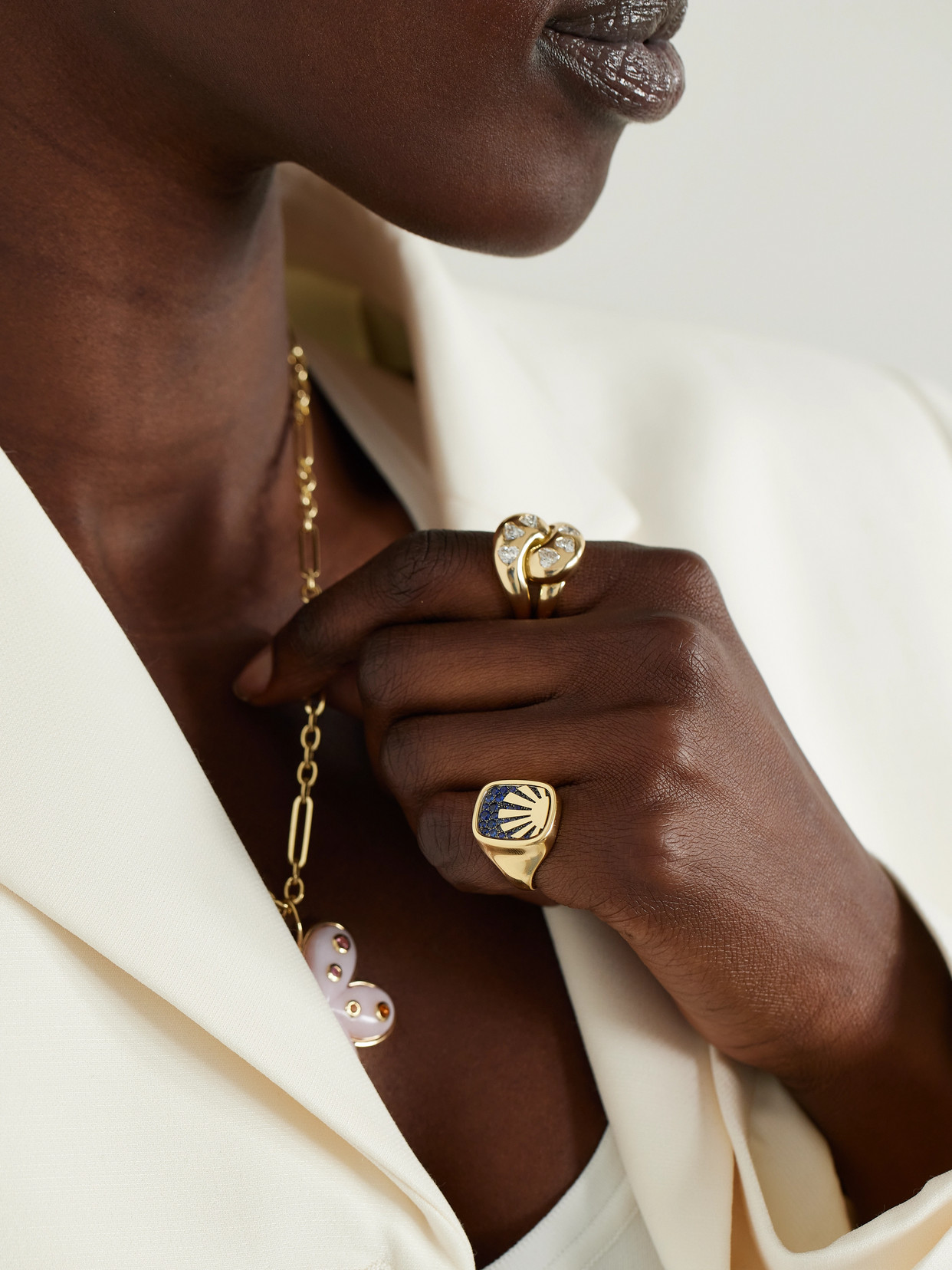 Brent Neale Mini Sunset 18-karat Gold Sapphire Signet Ring In Gold