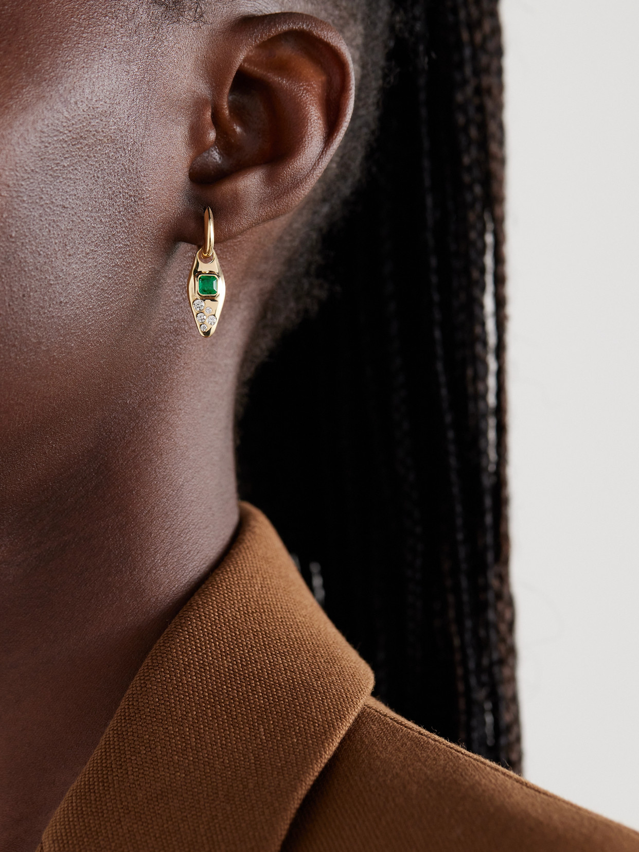 Uniform Object Vessel 18-karat Gold, Emerald And Diamond Earrings In Gold