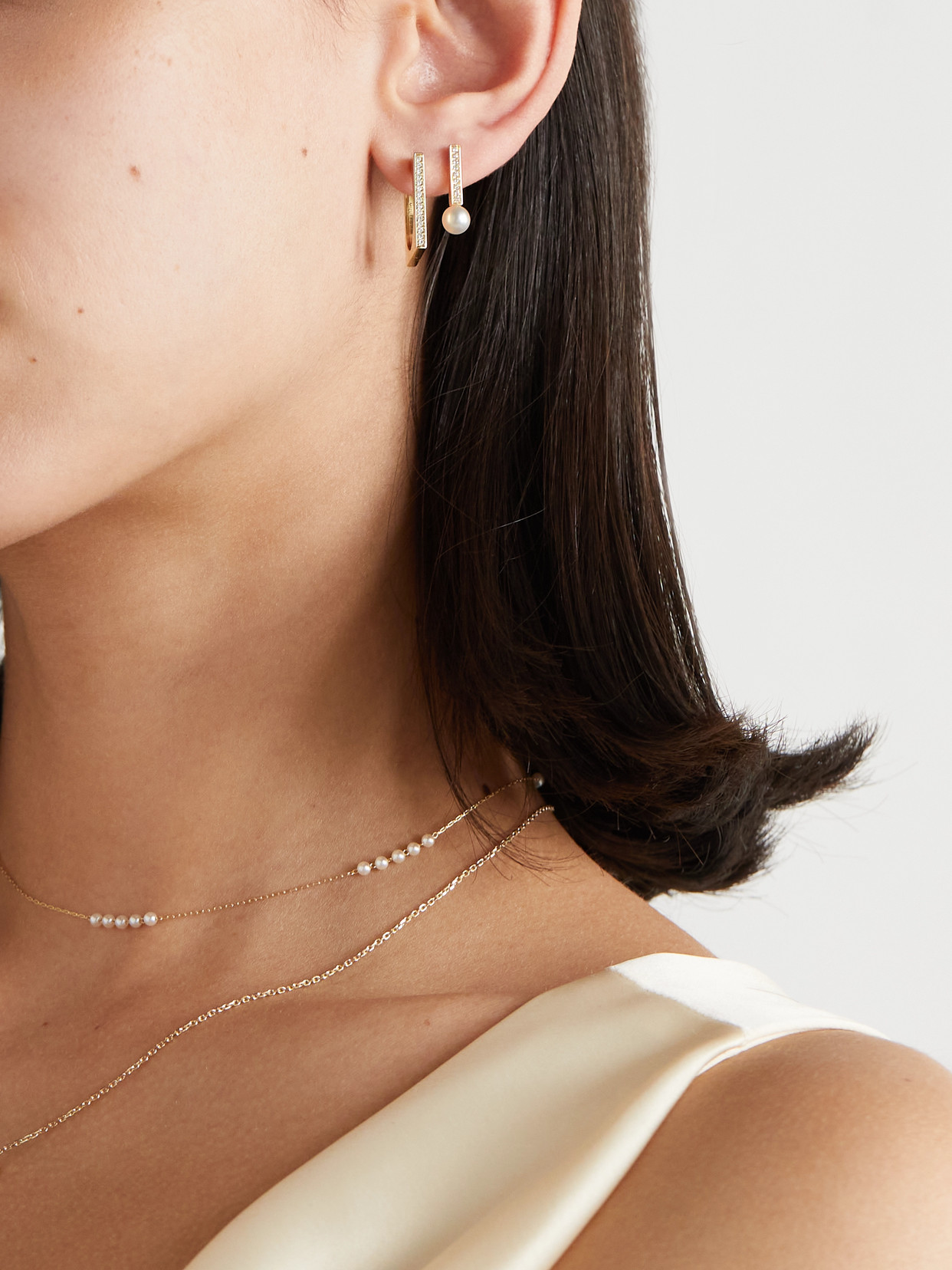 Mizuki 14-karat Gold, Pearl And Diamond Earrings In Gold