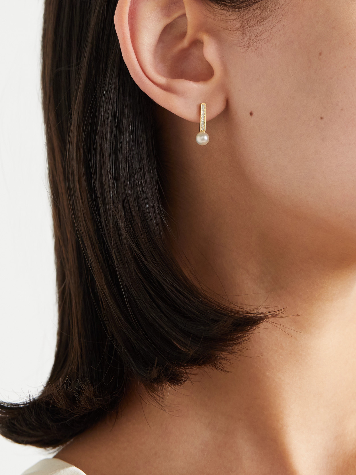 Mizuki 14-karat Gold, Pearl And Diamond Earrings In Gold
