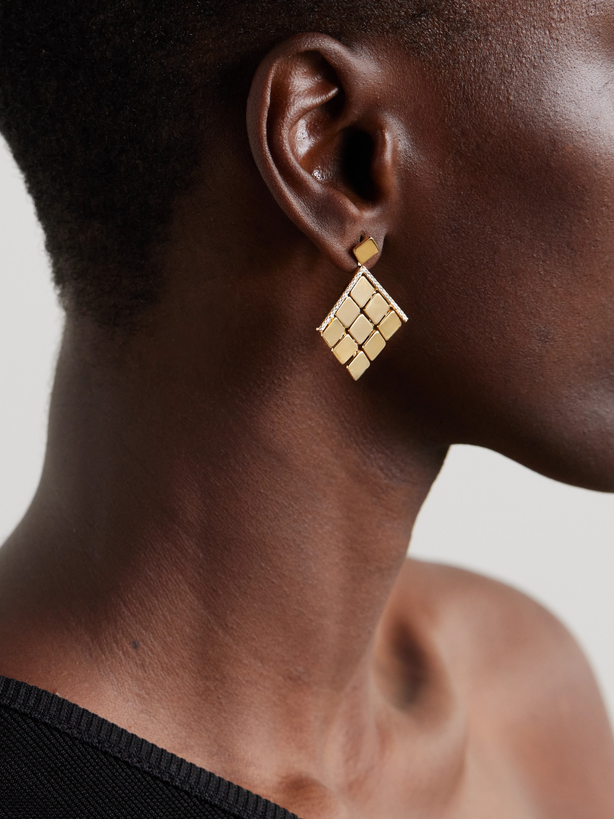 Ileana Makri Medium Tile 18-karat Gold Diamond Earrings In Gold