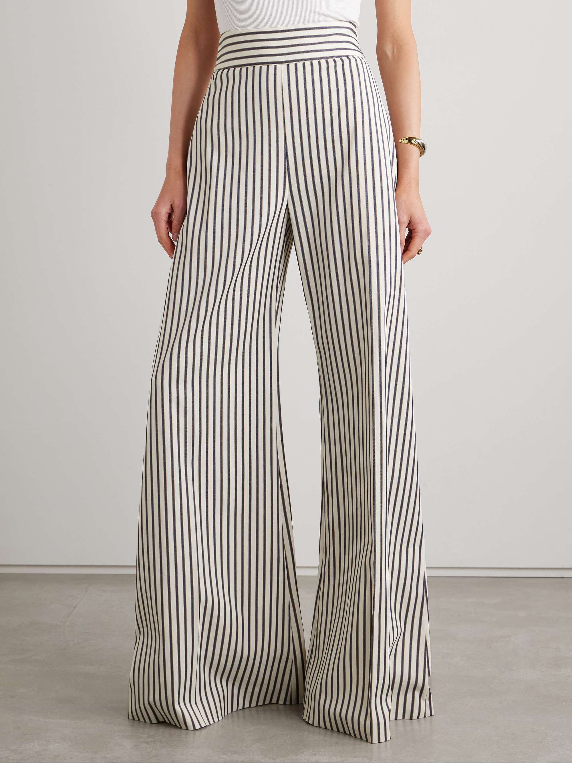 CAROLINA HERRERA 