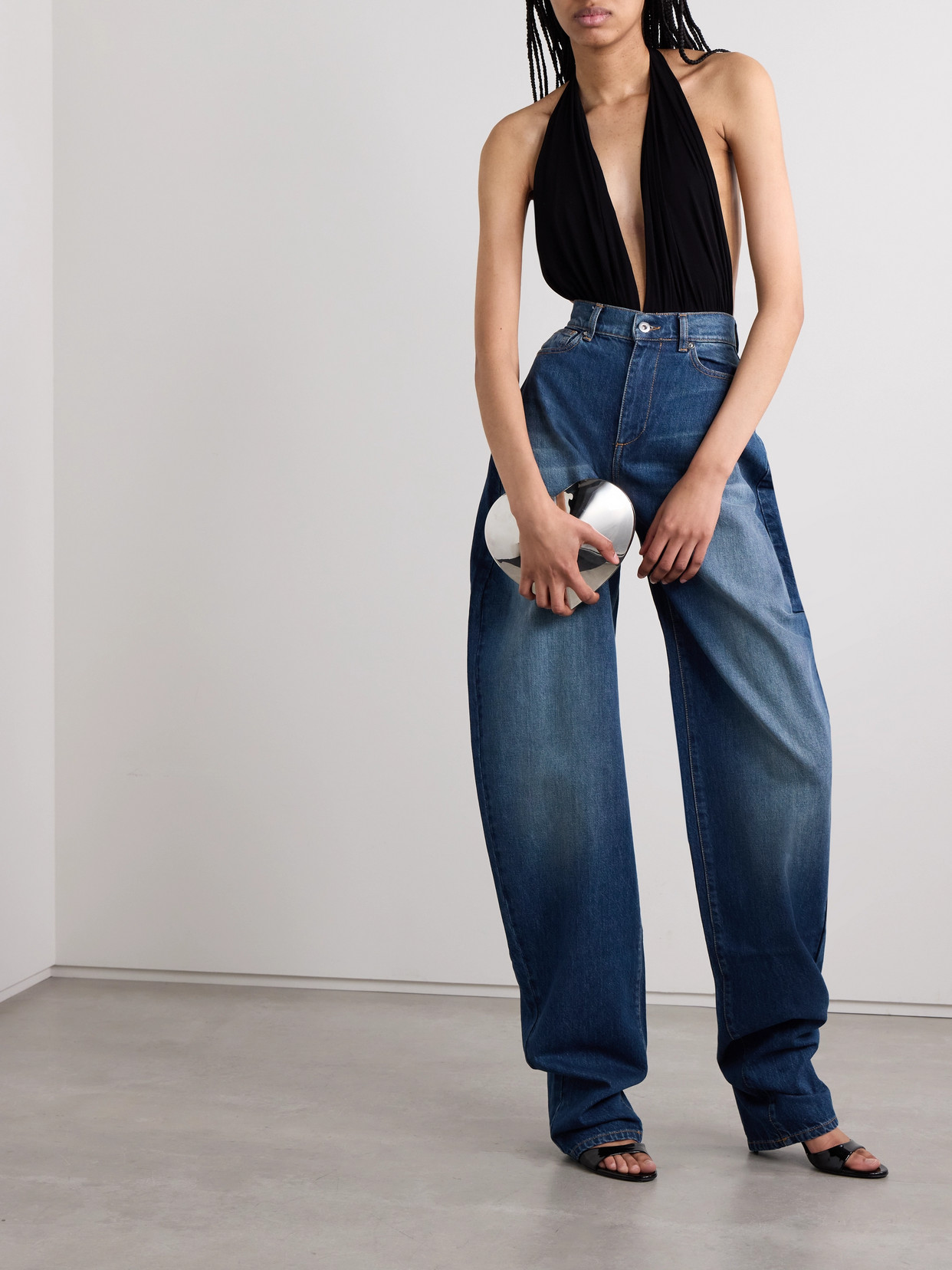 MONOT HIGH-RISE BARREL-LEG JEANS