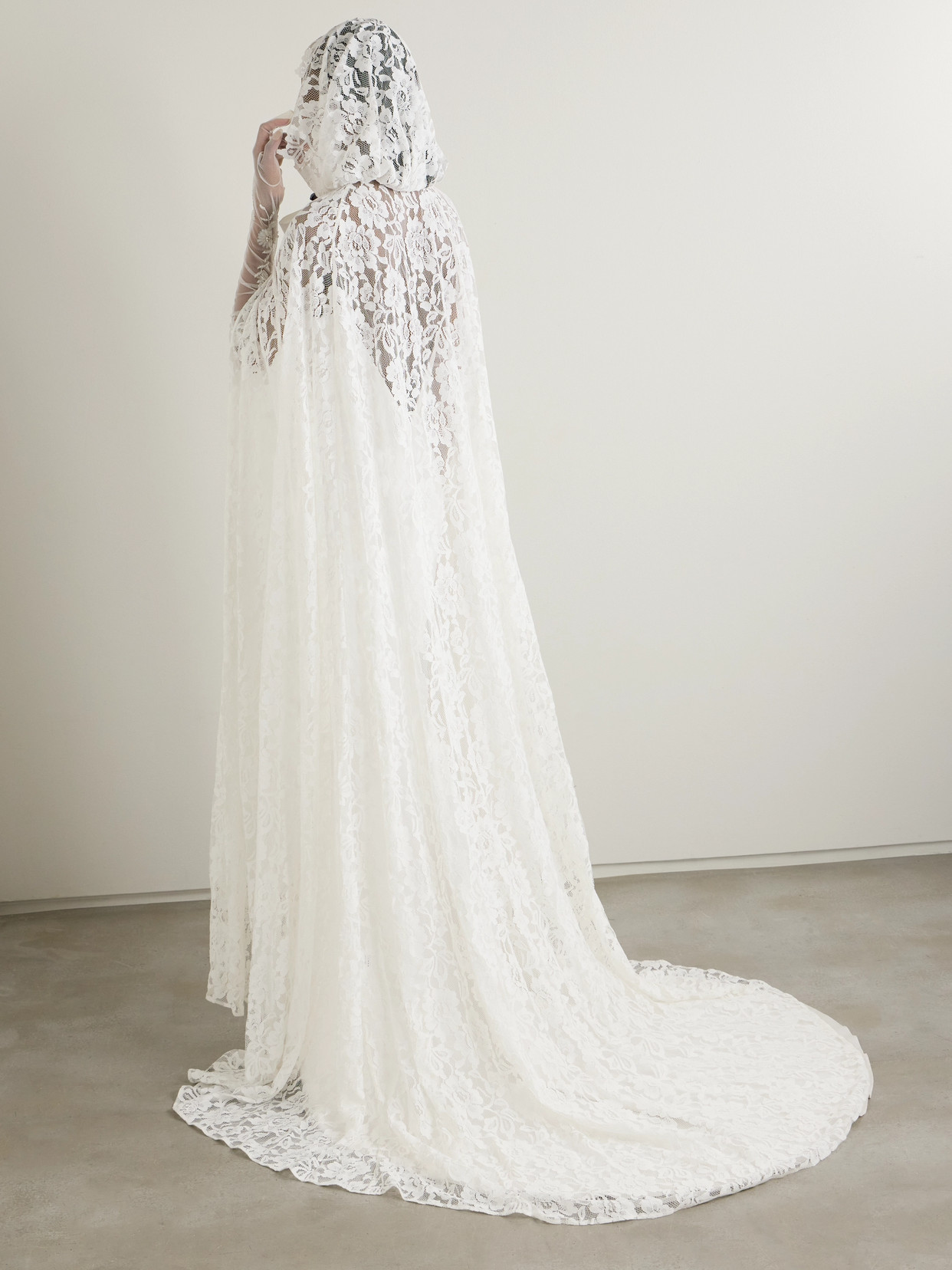 Halfpenny London Dean Hooded Twill-trimmed Lace Cape In Ivory