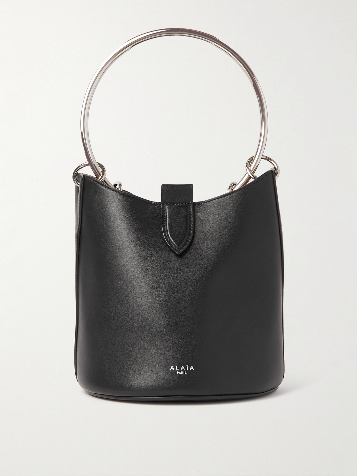 Alaïa Leather Ring Bucket Bag With Lar Design In Black