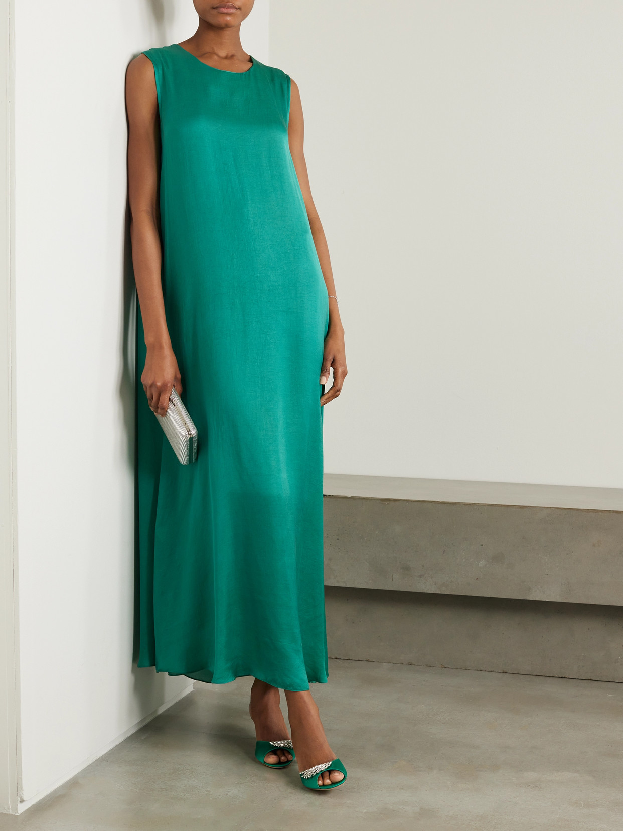 Shatha Essa Embellished Embroidered Silk-blend Chiffon And Satin Gown And Cape Set In Green