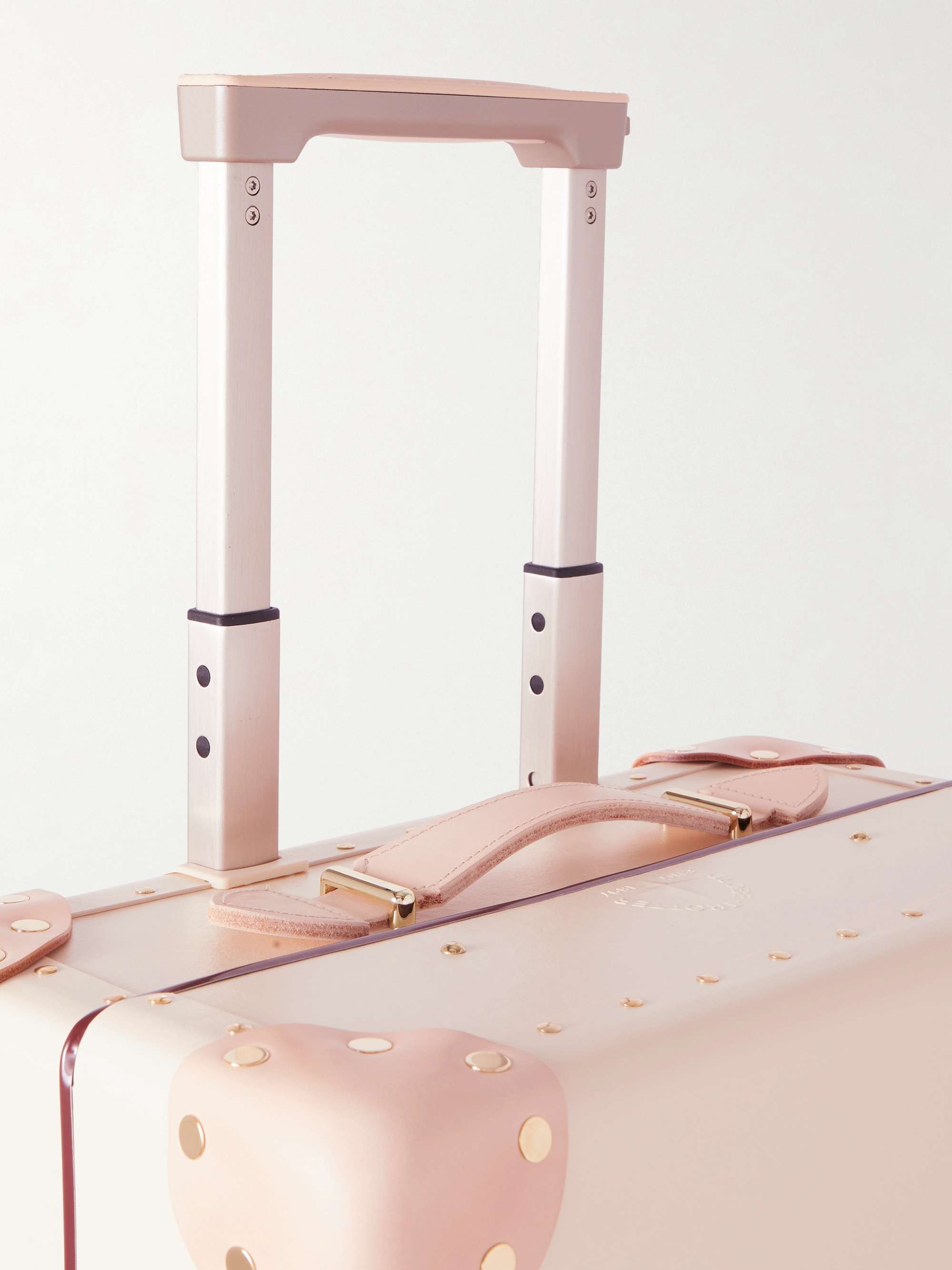 GLOBE-TROTTER 