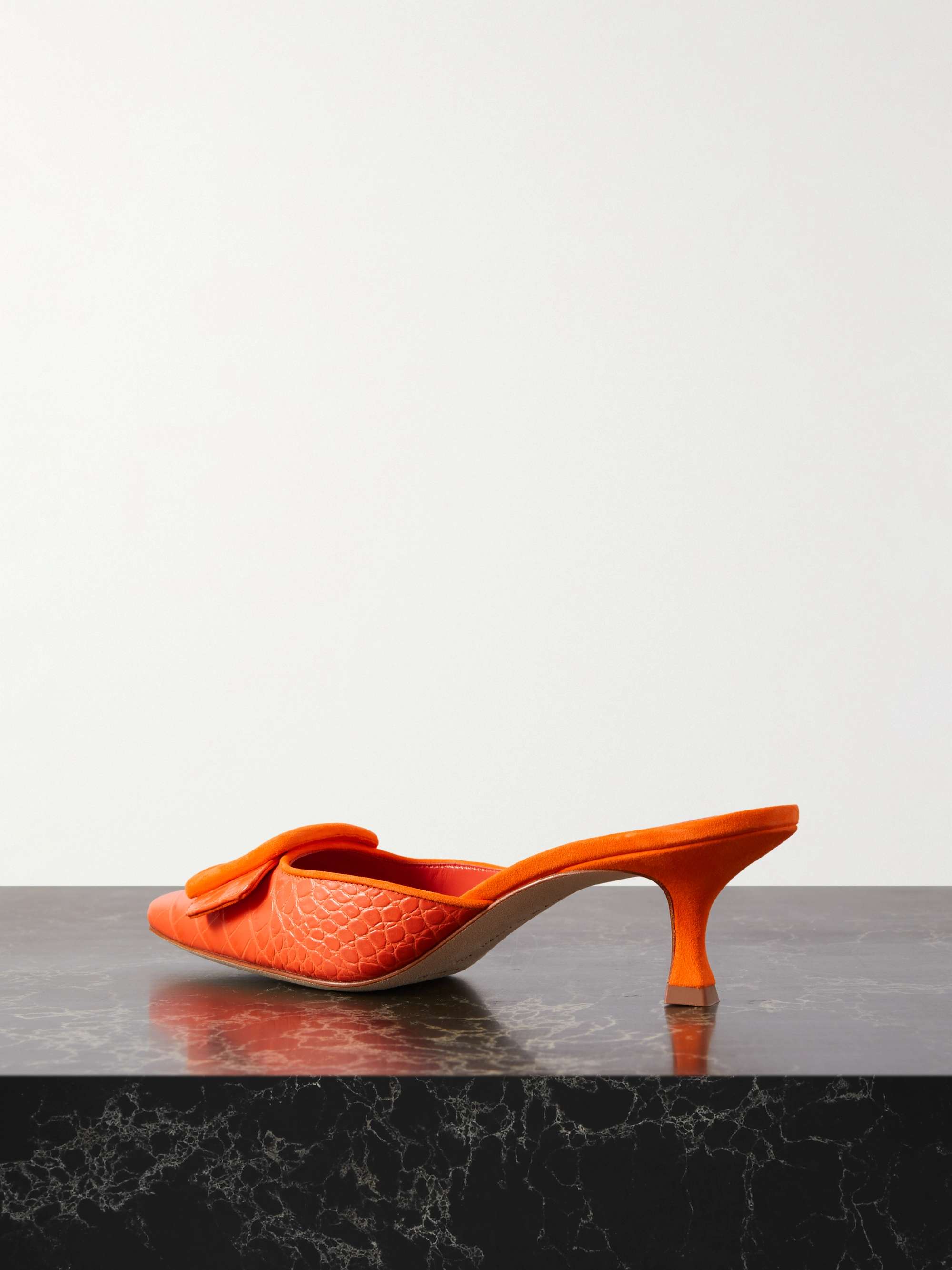MANOLO BLAHNIK 