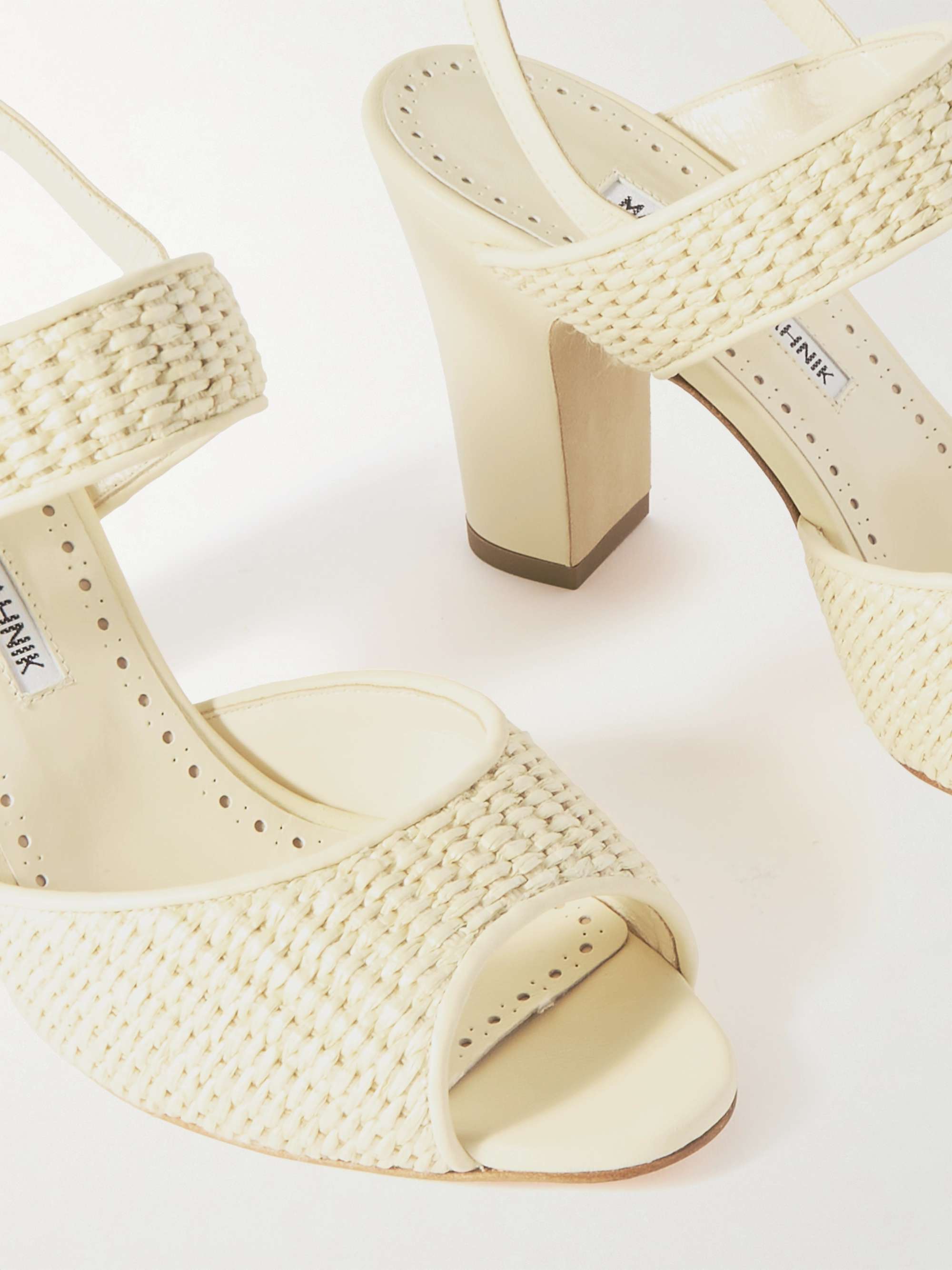 MANOLO BLAHNIK 
