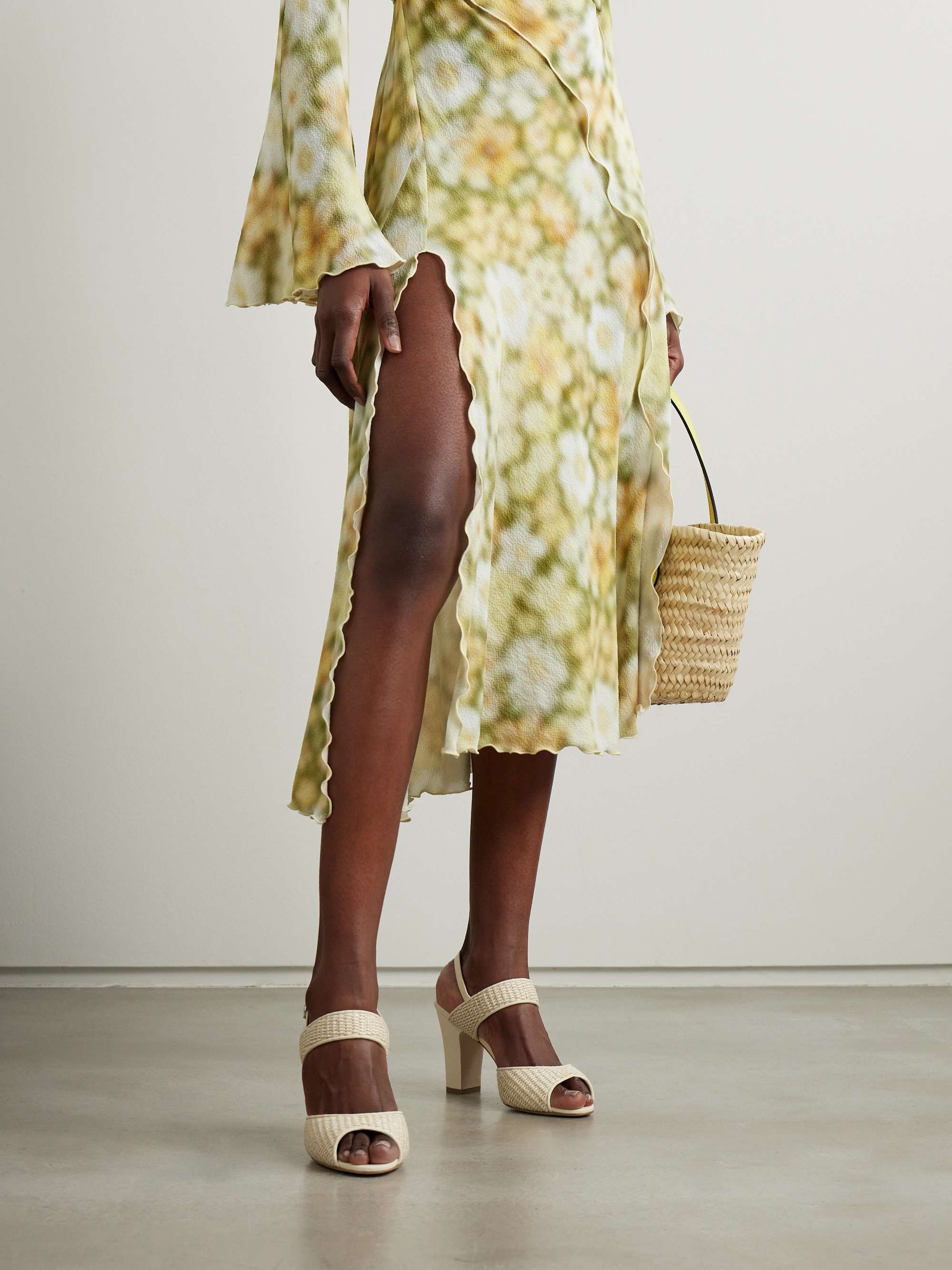 MANOLO BLAHNIK 