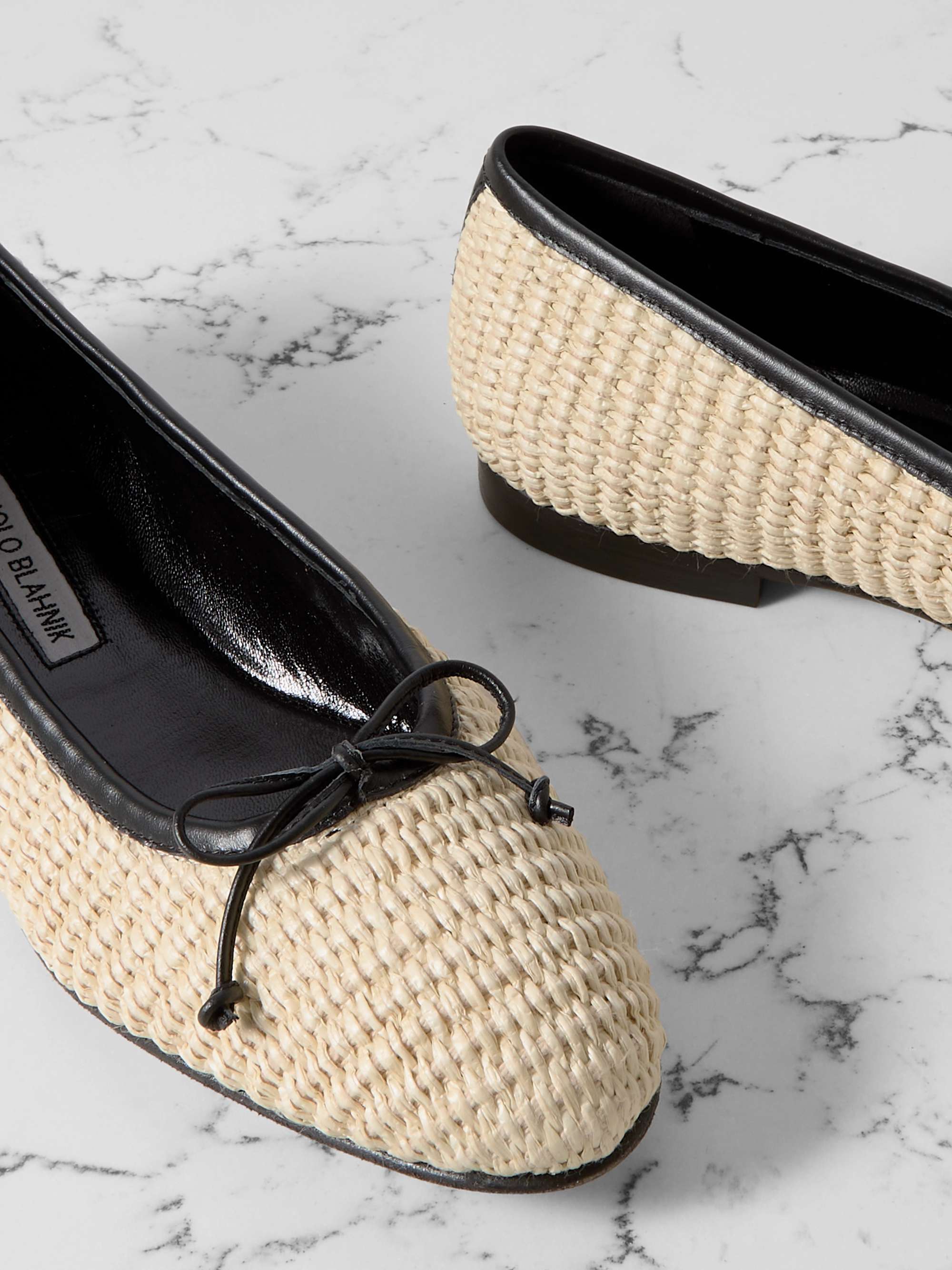 MANOLO BLAHNIK 