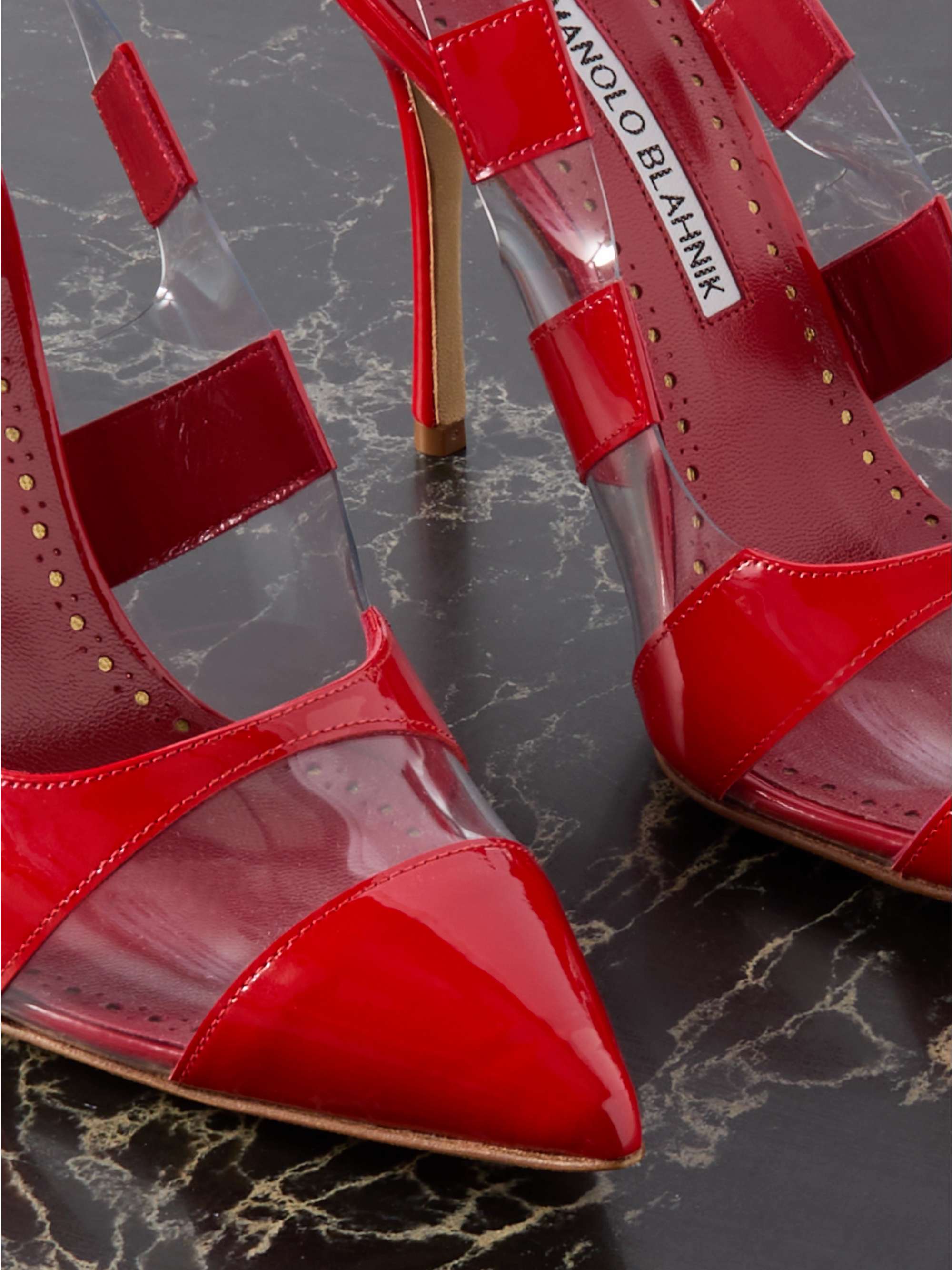 MANOLO BLAHNIK 