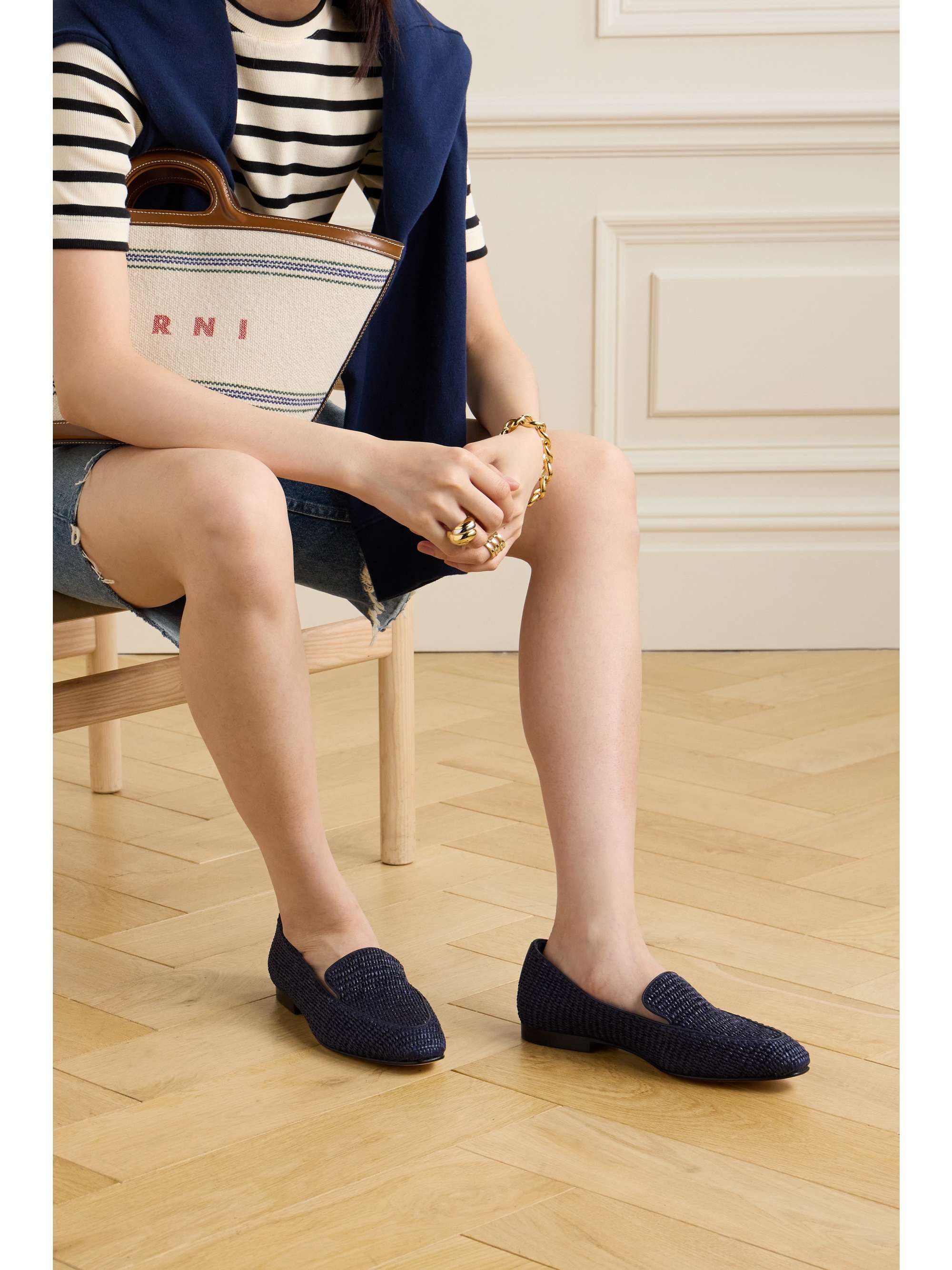 MANOLO BLAHNIK 