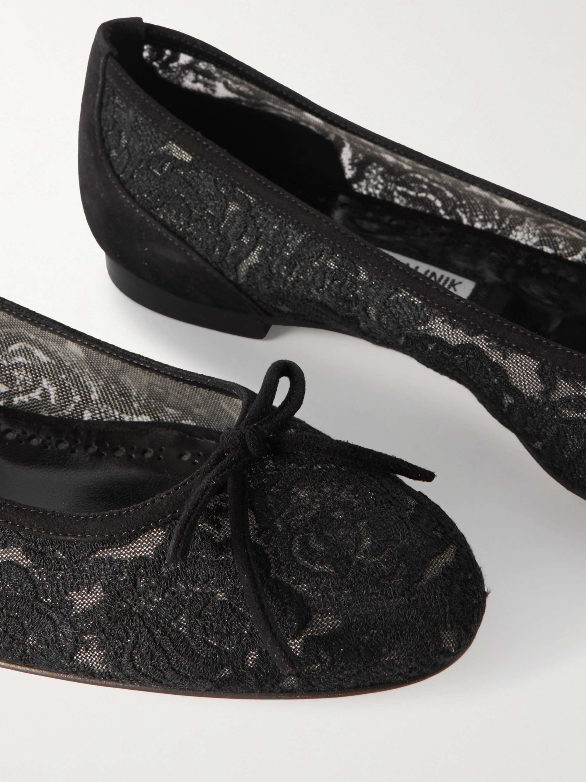 MANOLO BLAHNIK 
