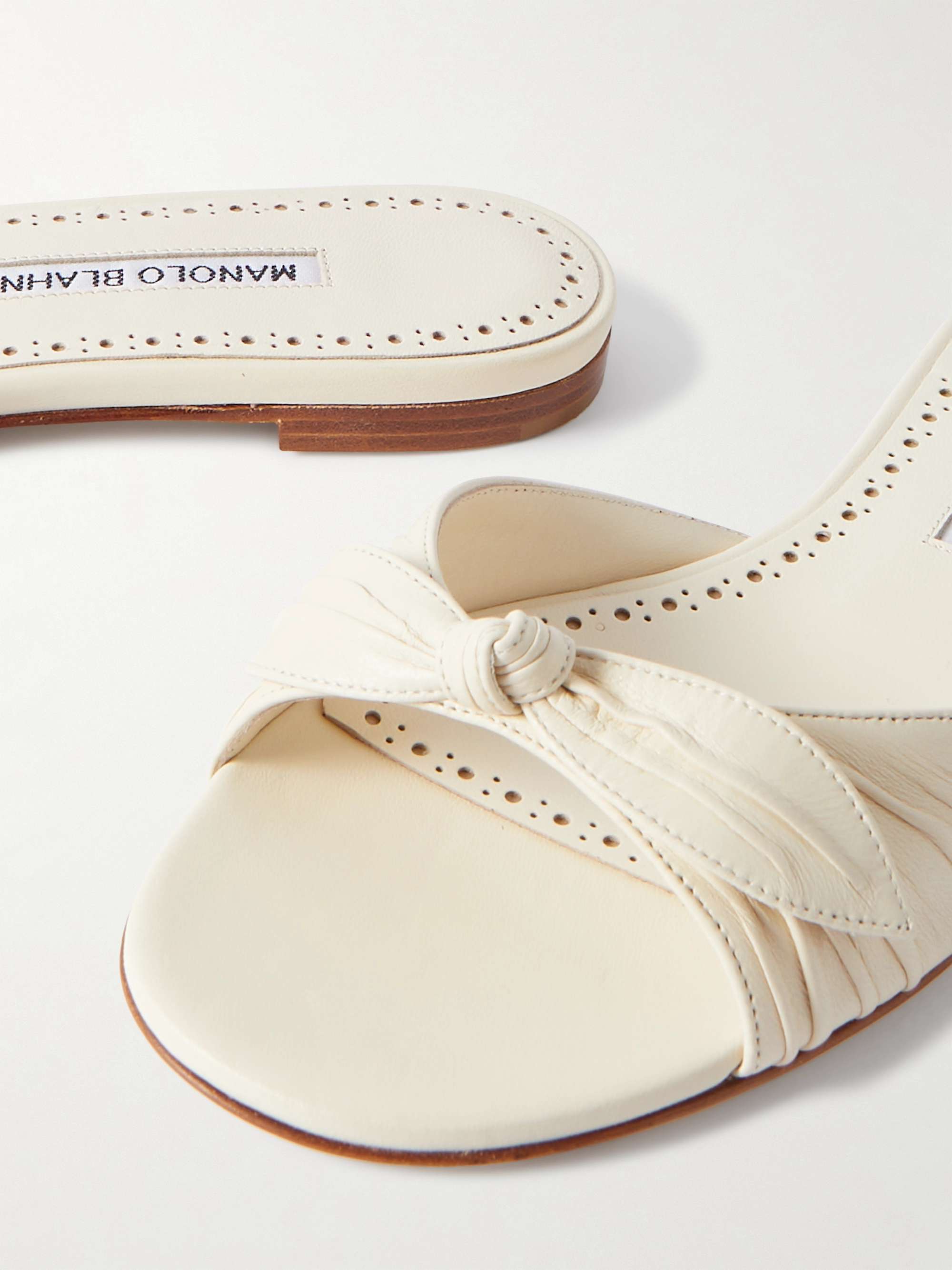 MANOLO BLAHNIK 
