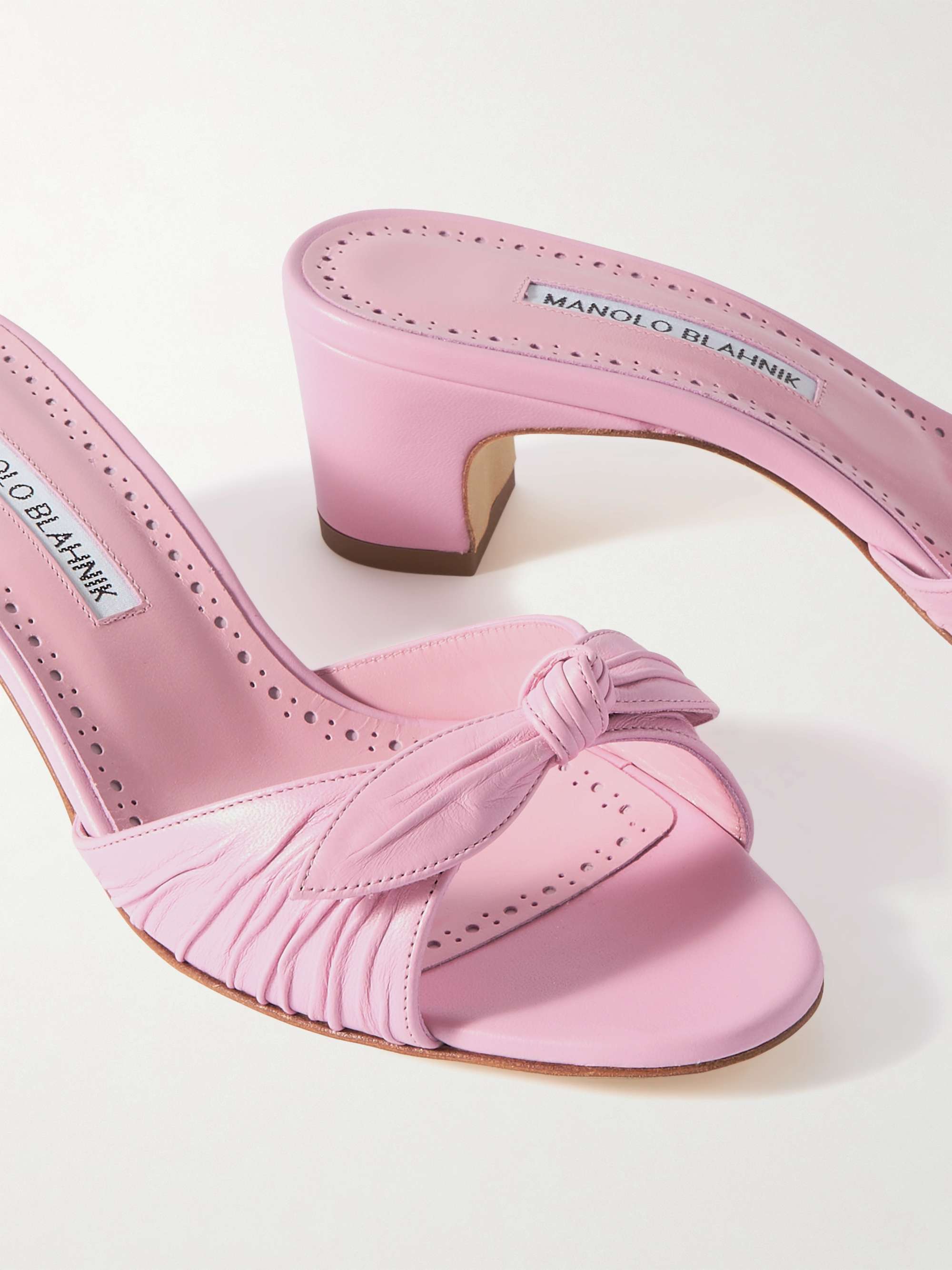 MANOLO BLAHNIK 