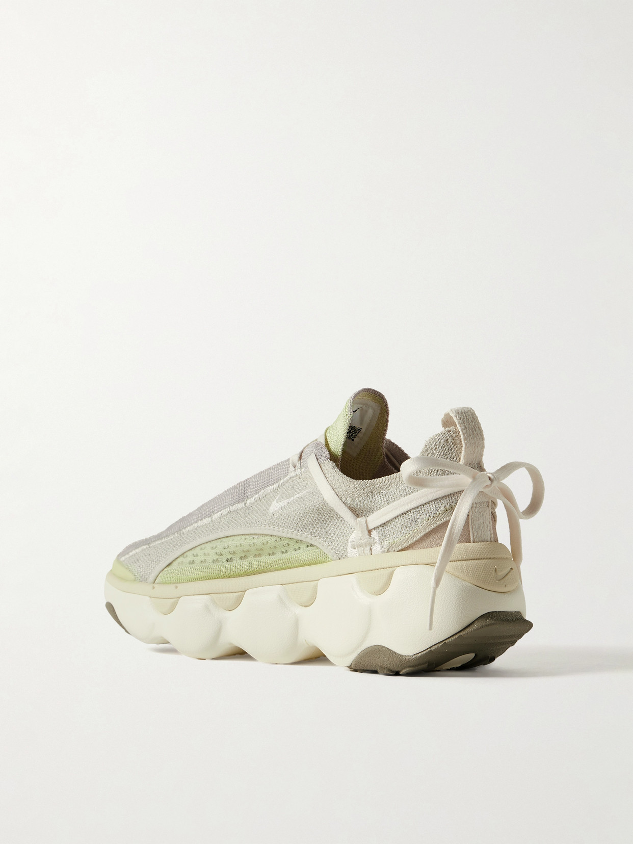 NIKE BLOOM FLYKNIT SNEAKERS