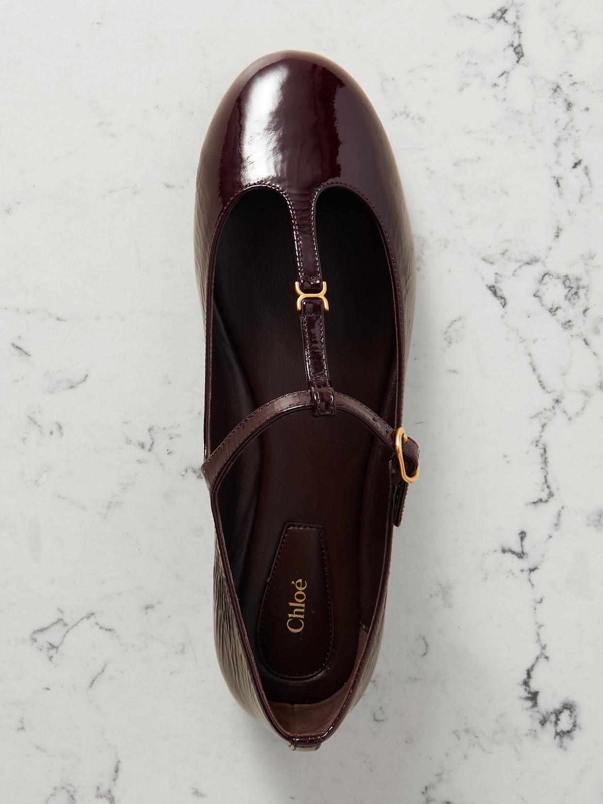 Chloé Marcie Embellished Crinkled Patent-leather Ballet Flats In Burgundy