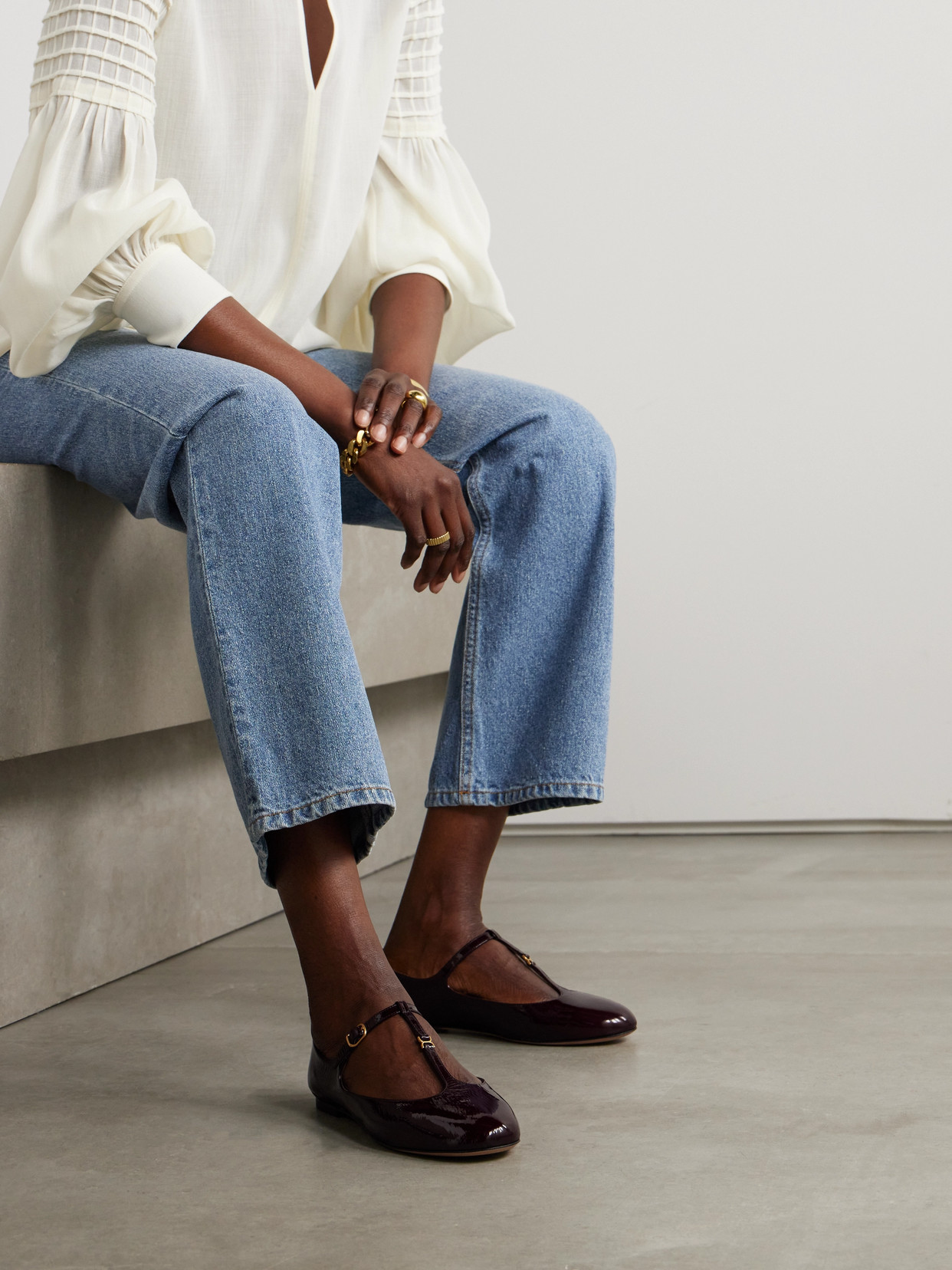Chloé Marcie Embellished Crinkled Patent-leather Ballet Flats In Burgundy