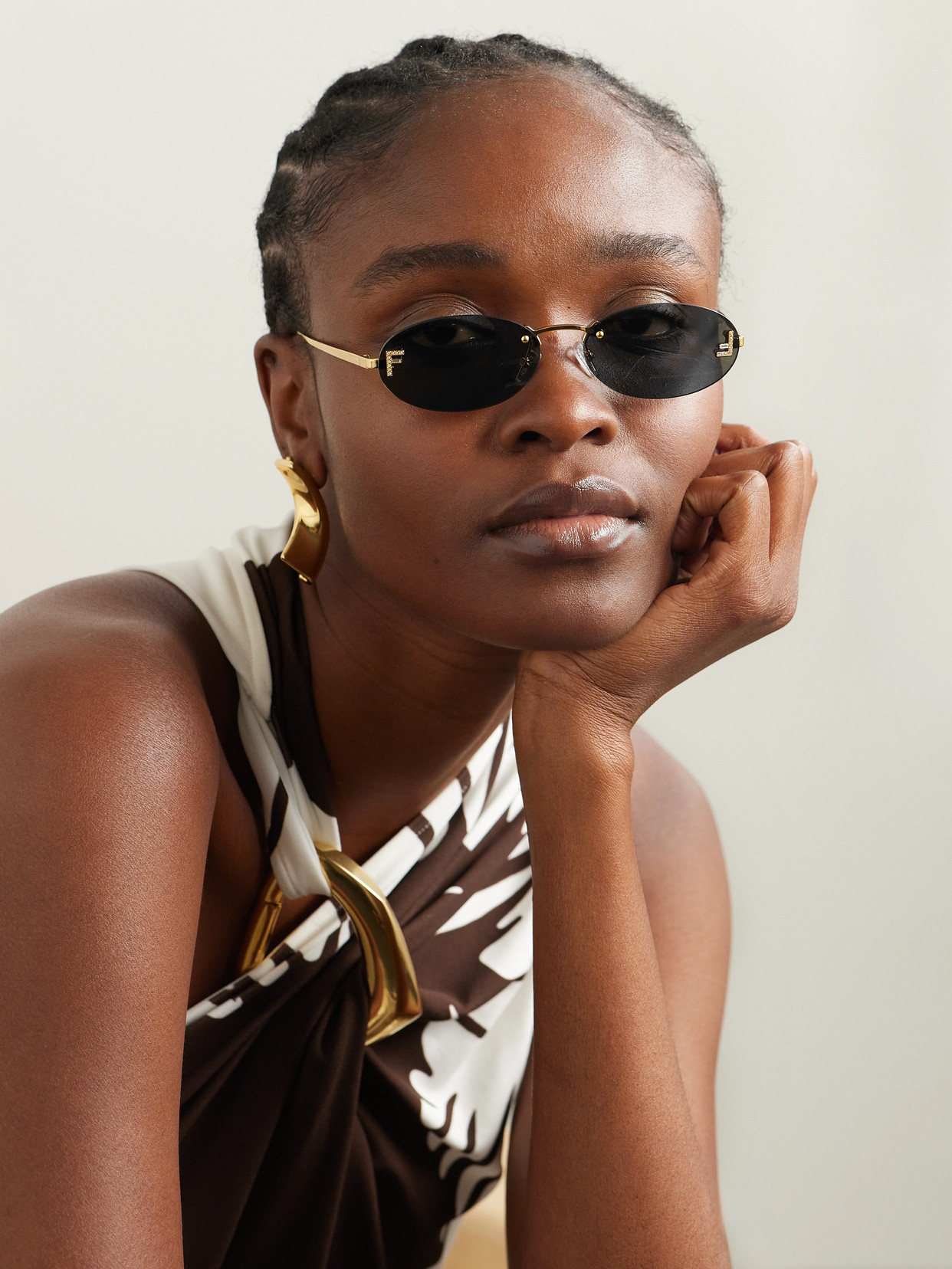 Fendi Rimless Oval-frame Crystal-embellished Gold-tone Sunglasses In Gold