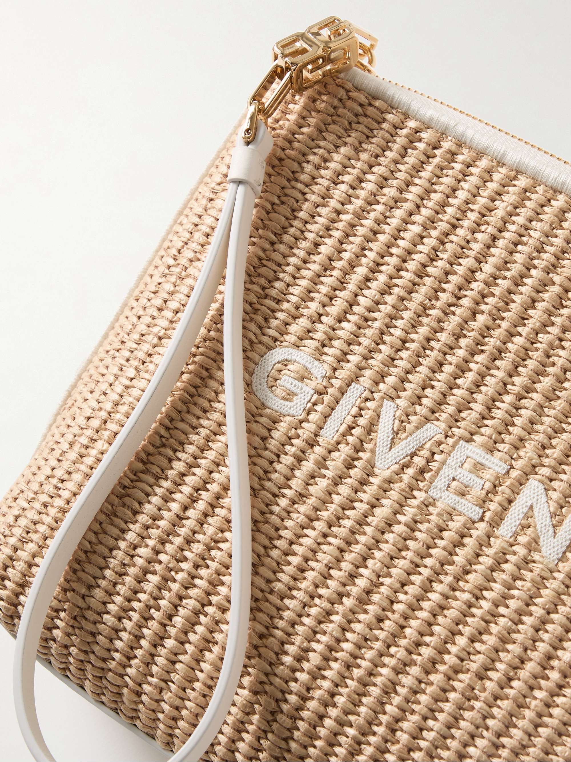 GIVENCHY 