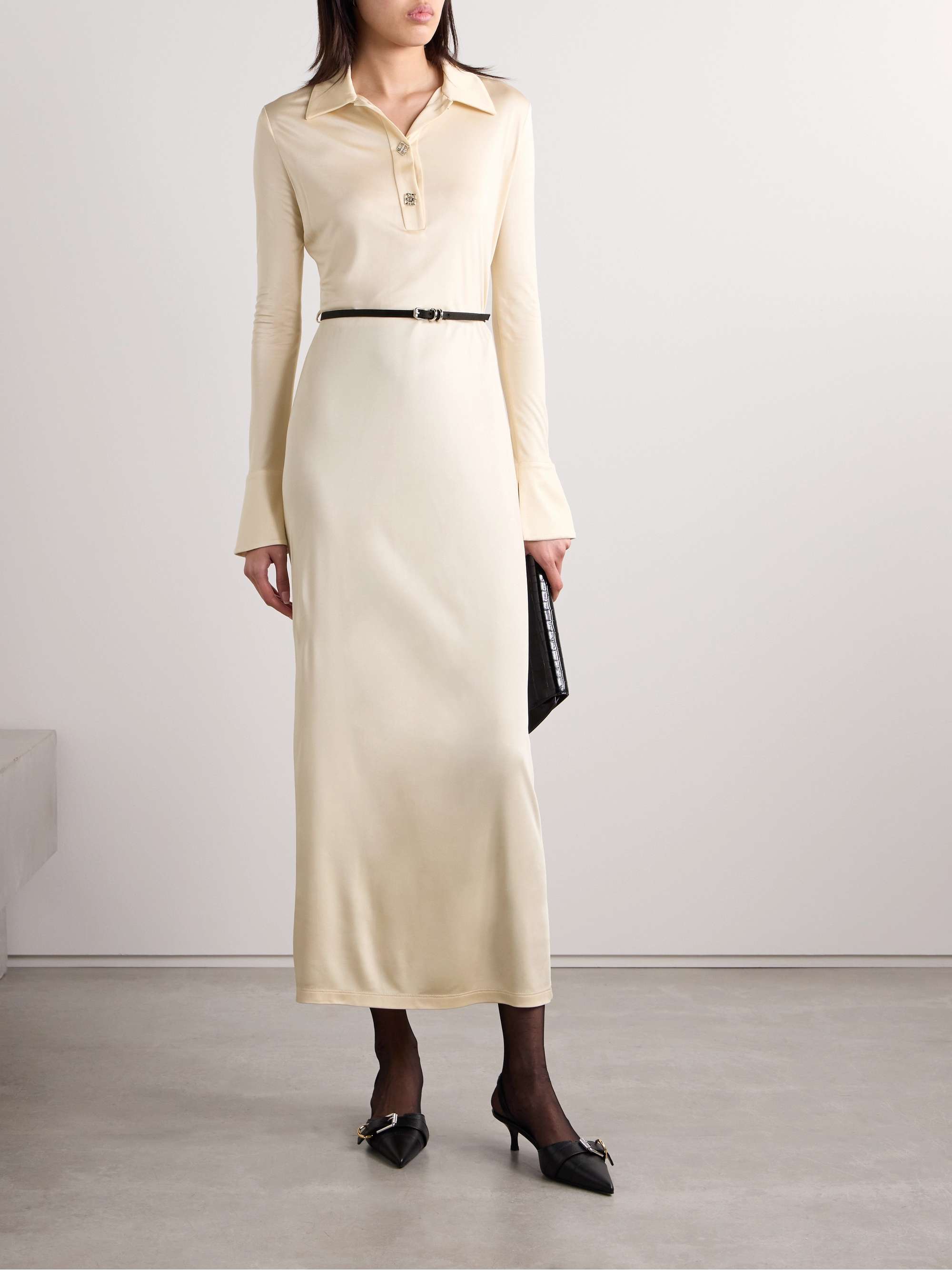 GIVENCHY 