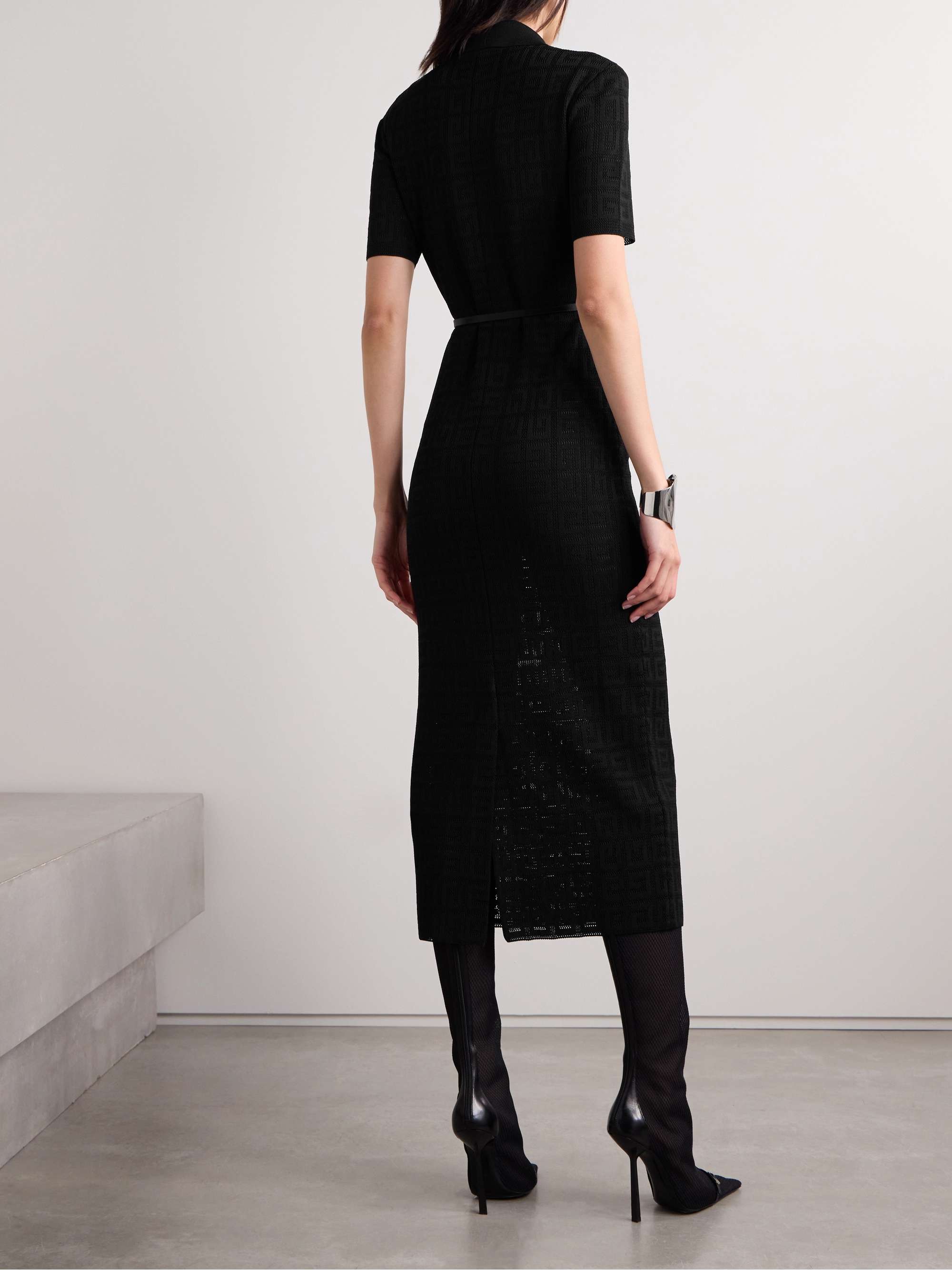 GIVENCHY 