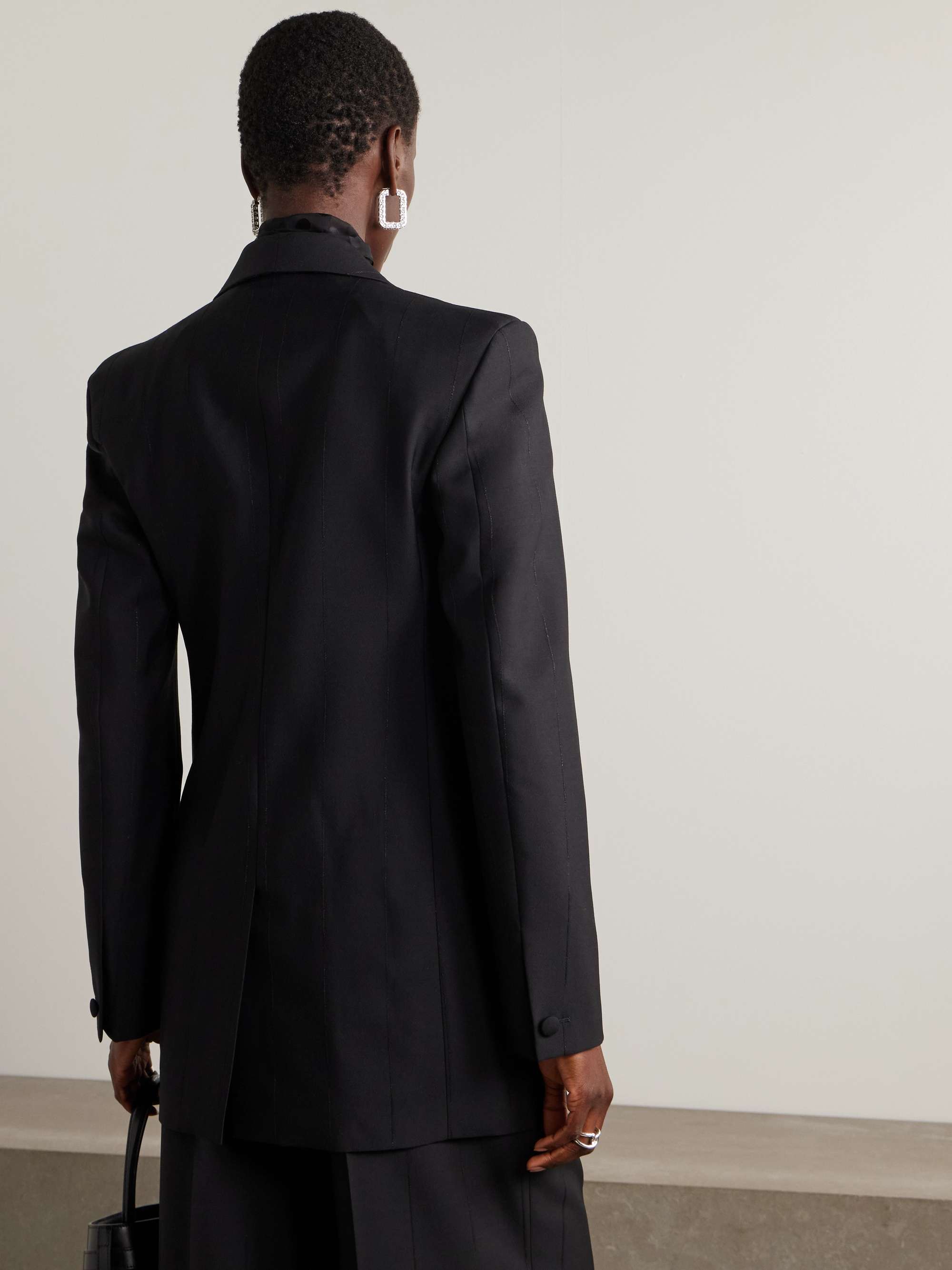 GIVENCHY 