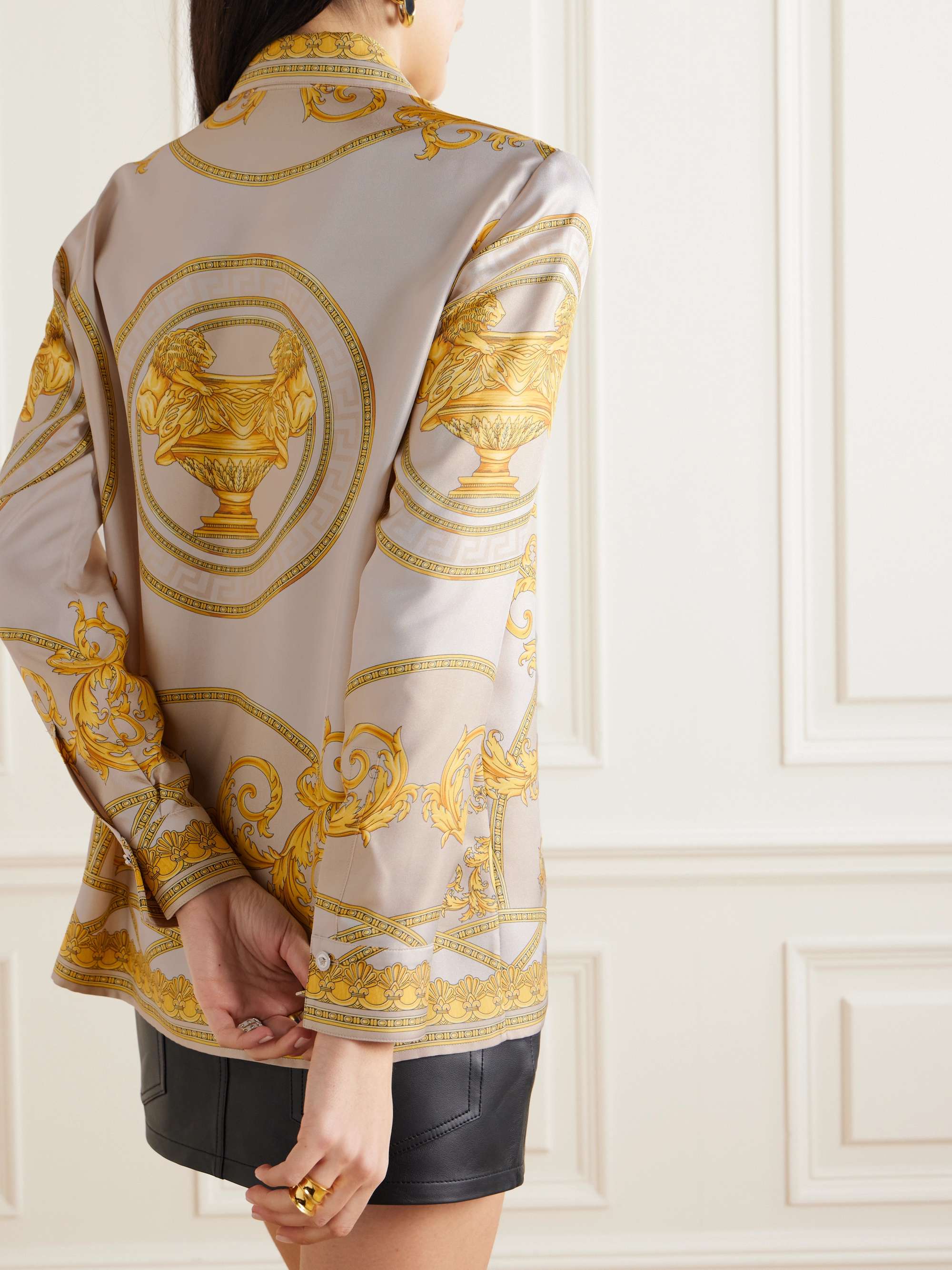 VERSACE 