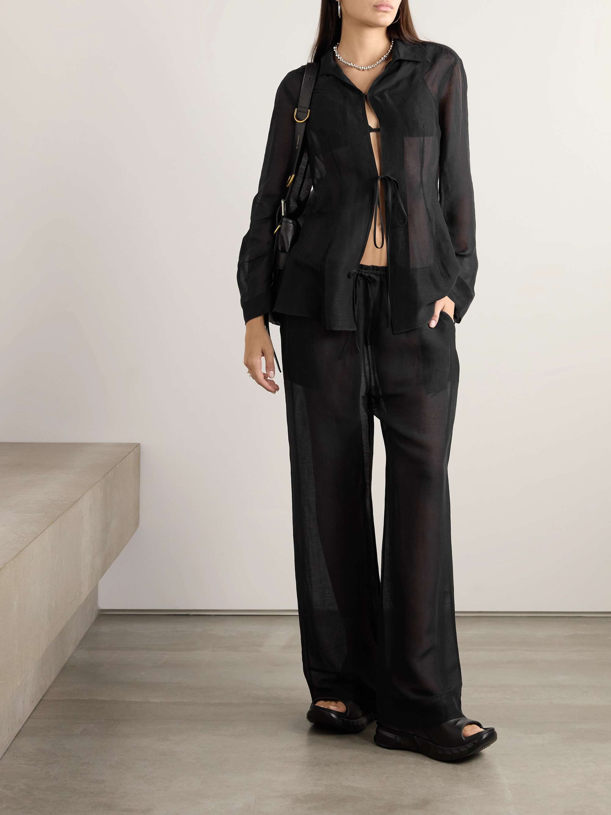 GIVENCHY 