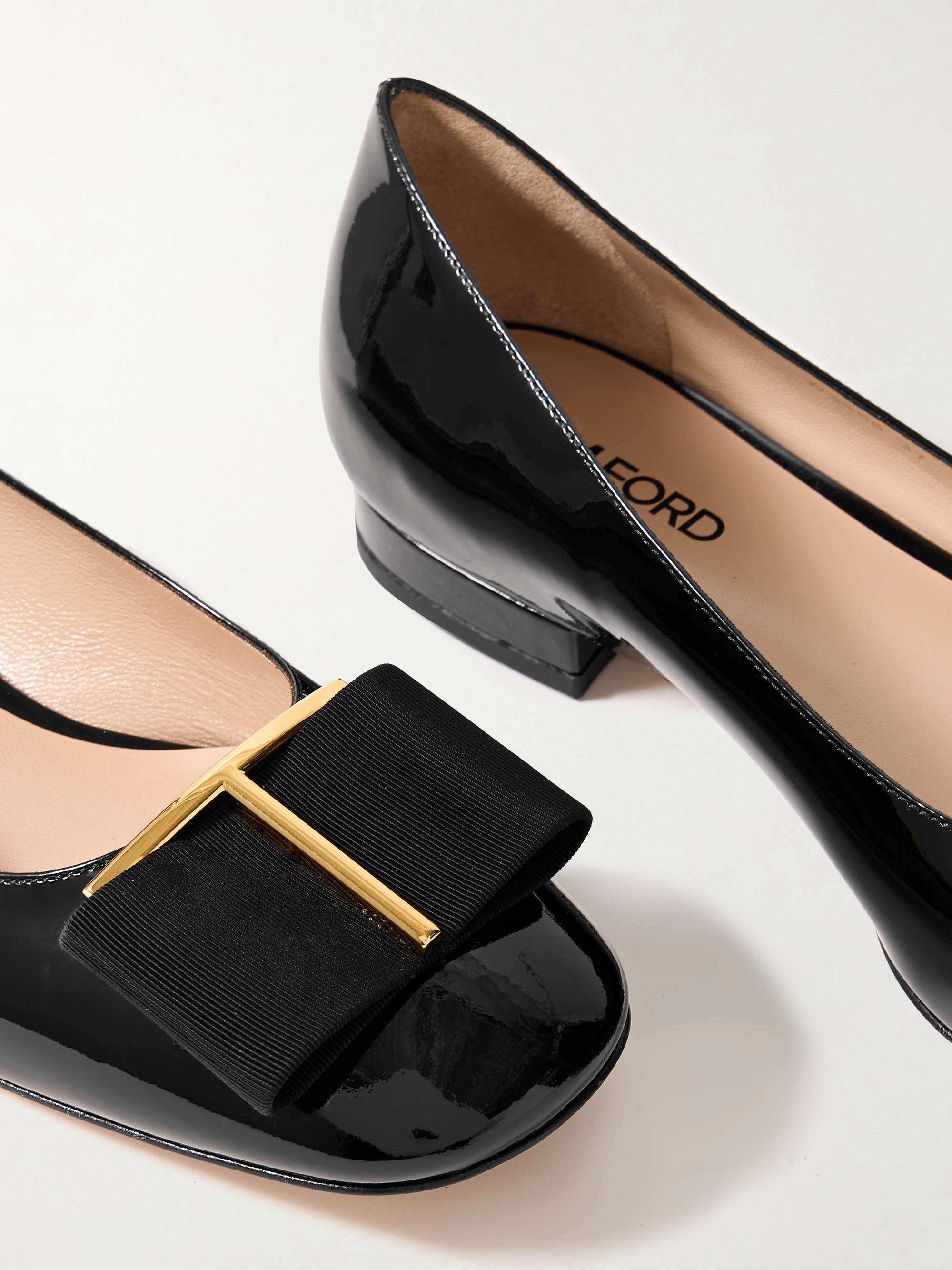 TOM FORD 