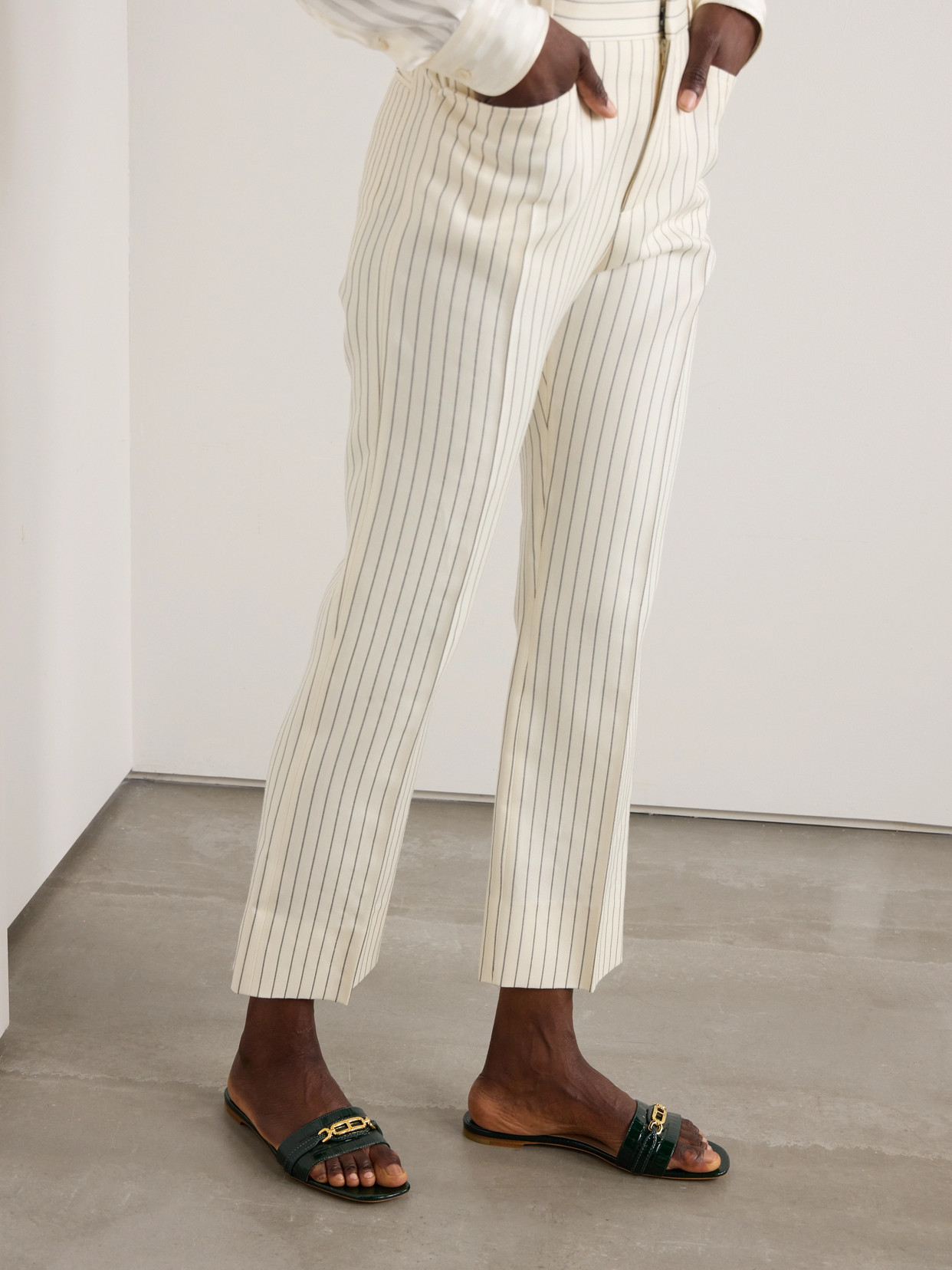 Tom Ford Whitney Logo-embellished Leather Slides In Green