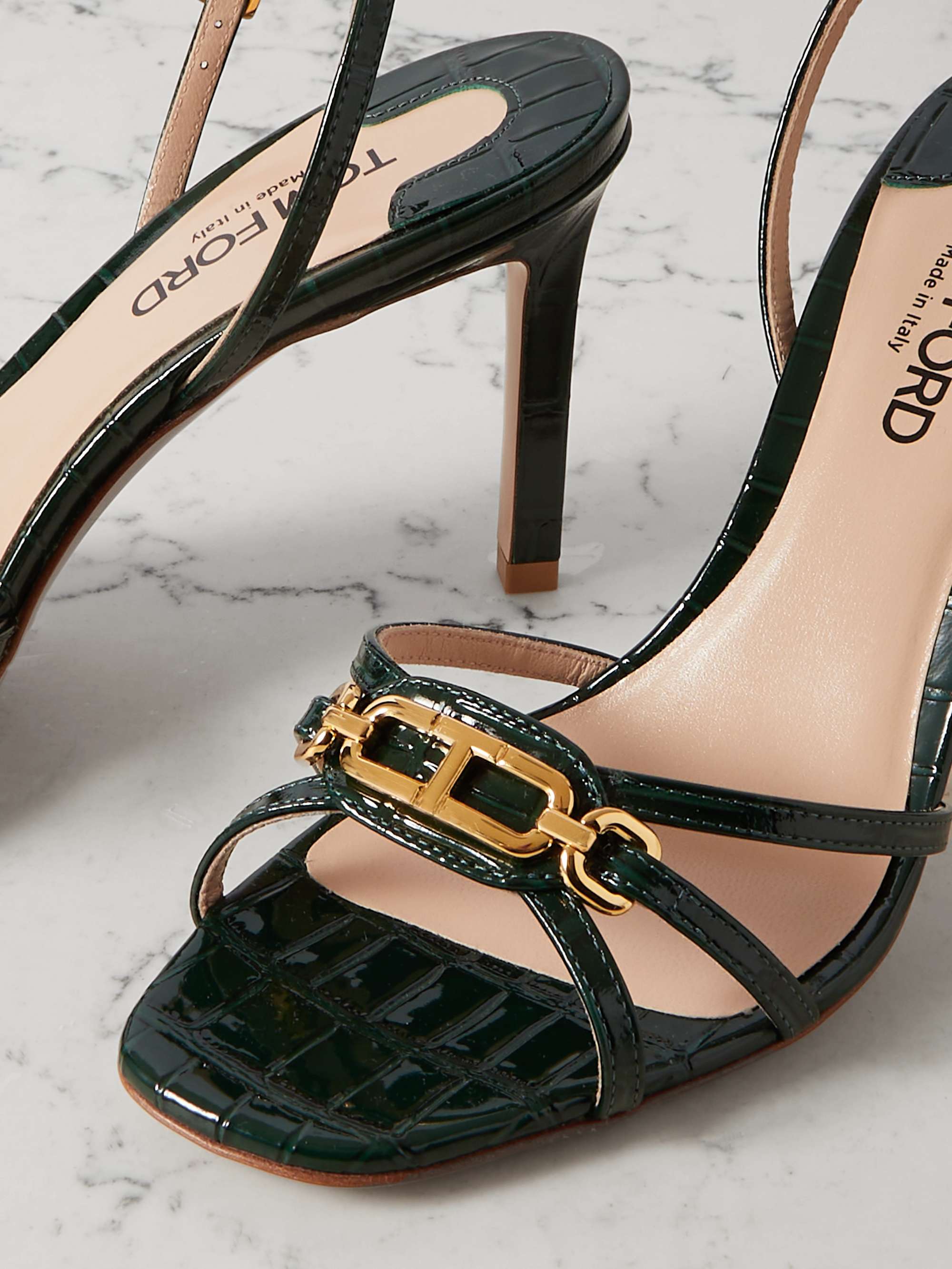 TOM FORD 