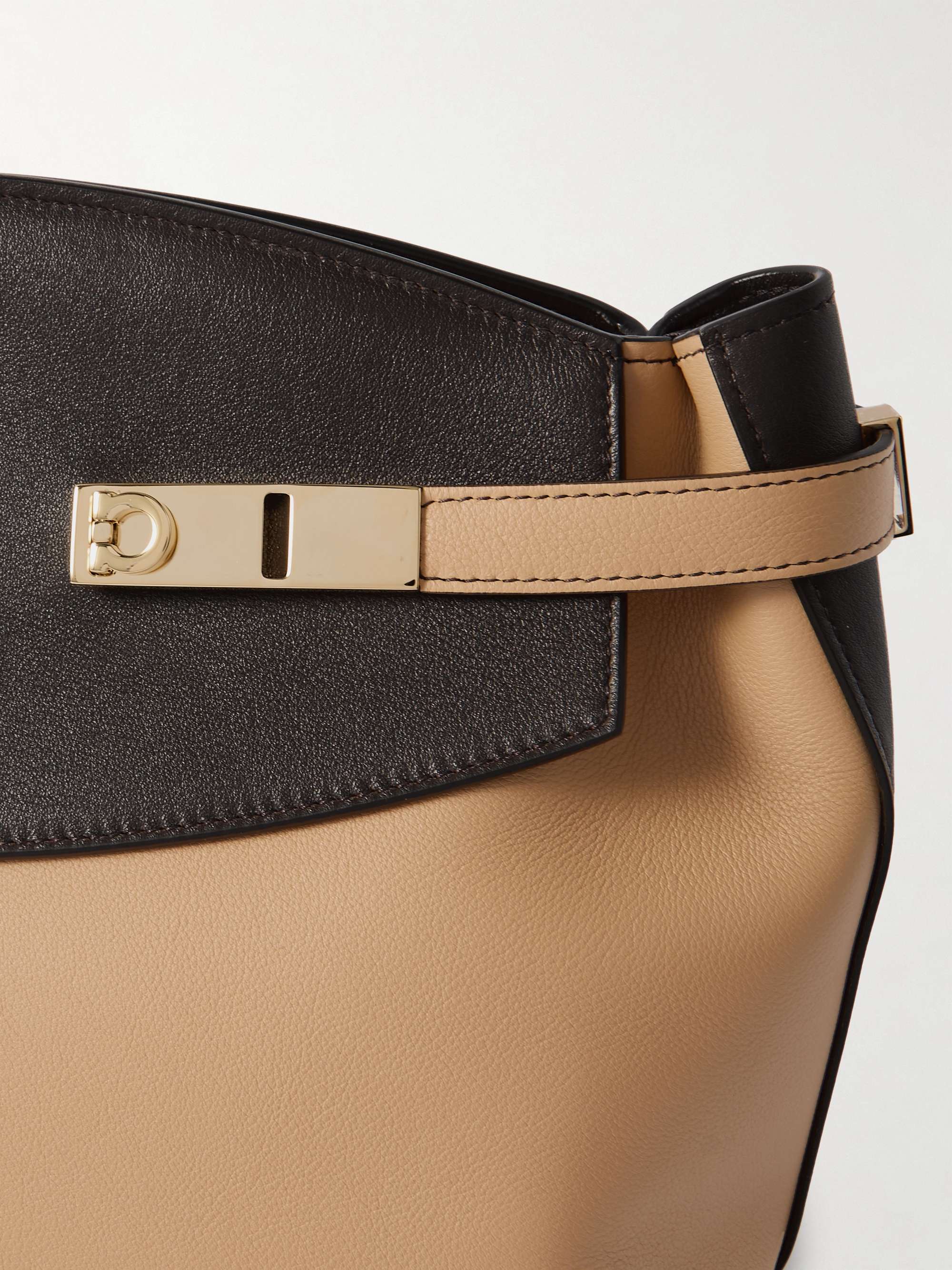 FERRAGAMO 