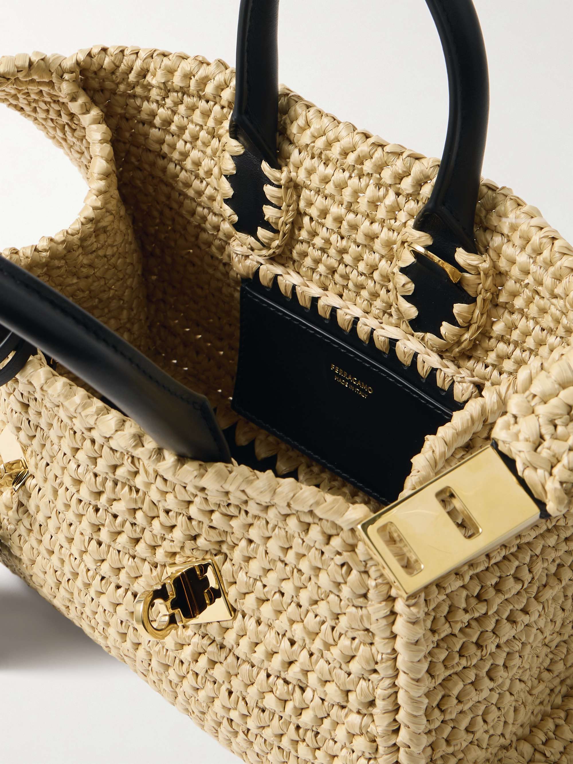 FERRAGAMO 