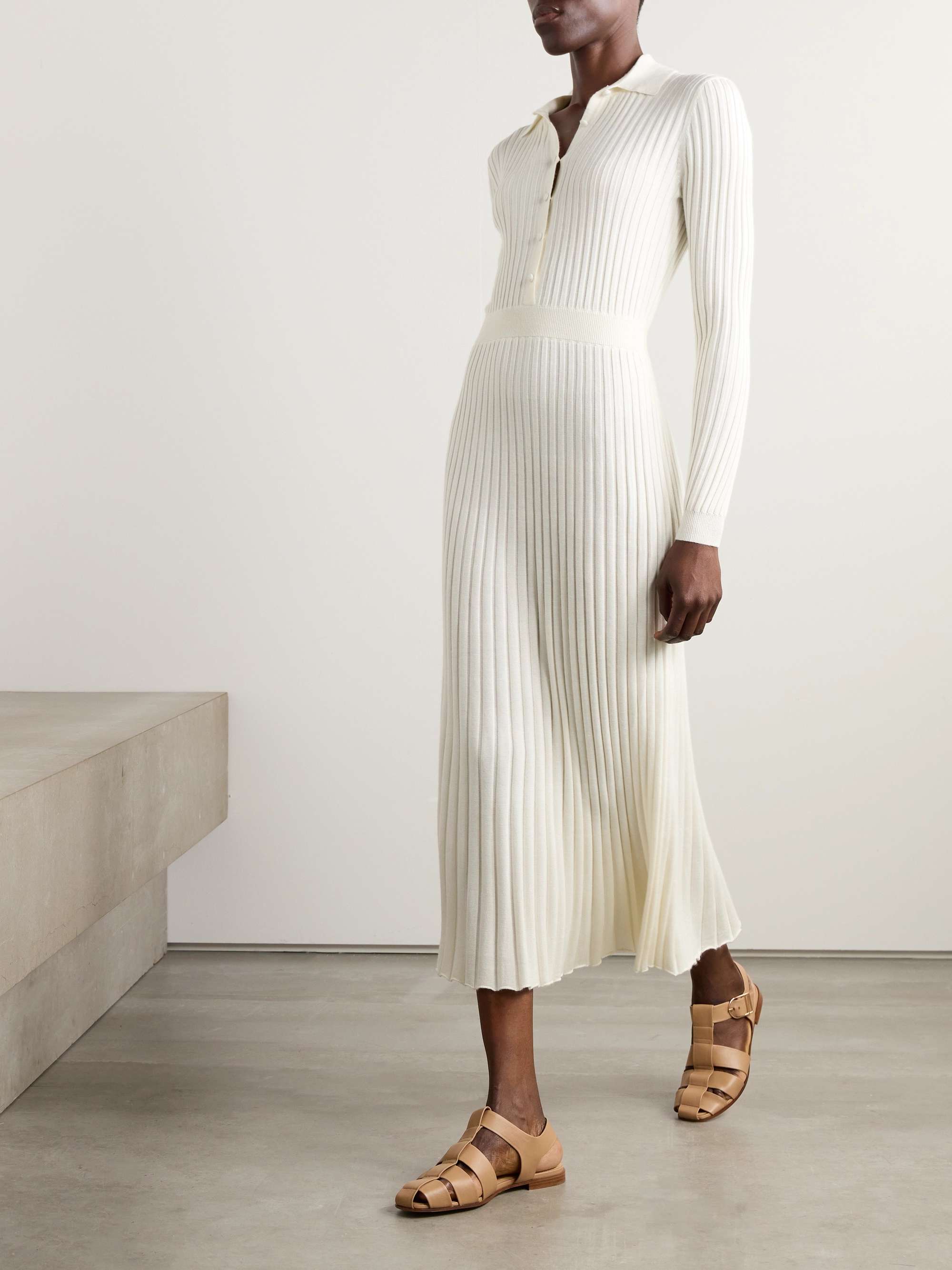 GABRIELA HEARST 
