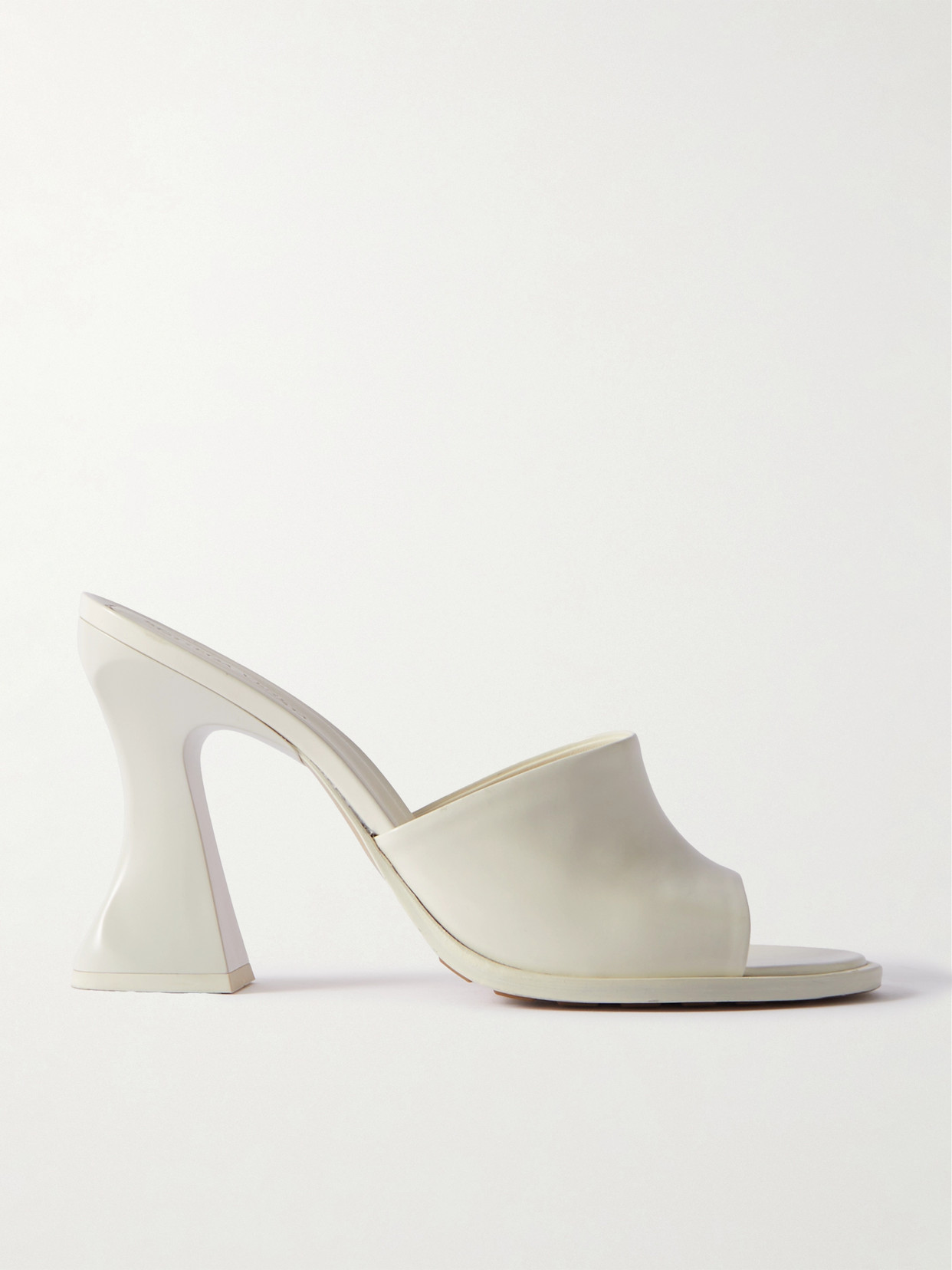 Bottega Veneta Cha-cha Patent-leather Sandals In White