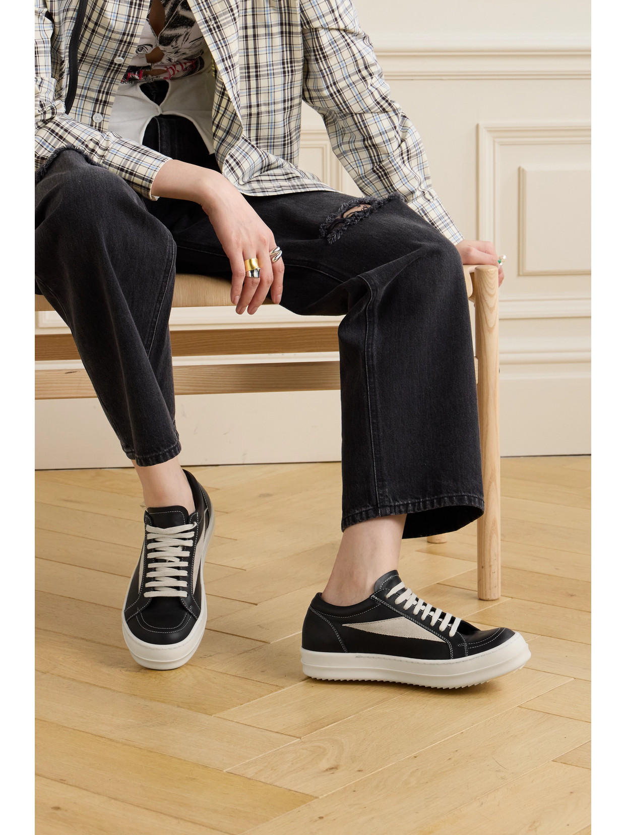 Rick Owens Women Black Low Top Sneakers With Contrasting Stitching In Leather Woman In Black