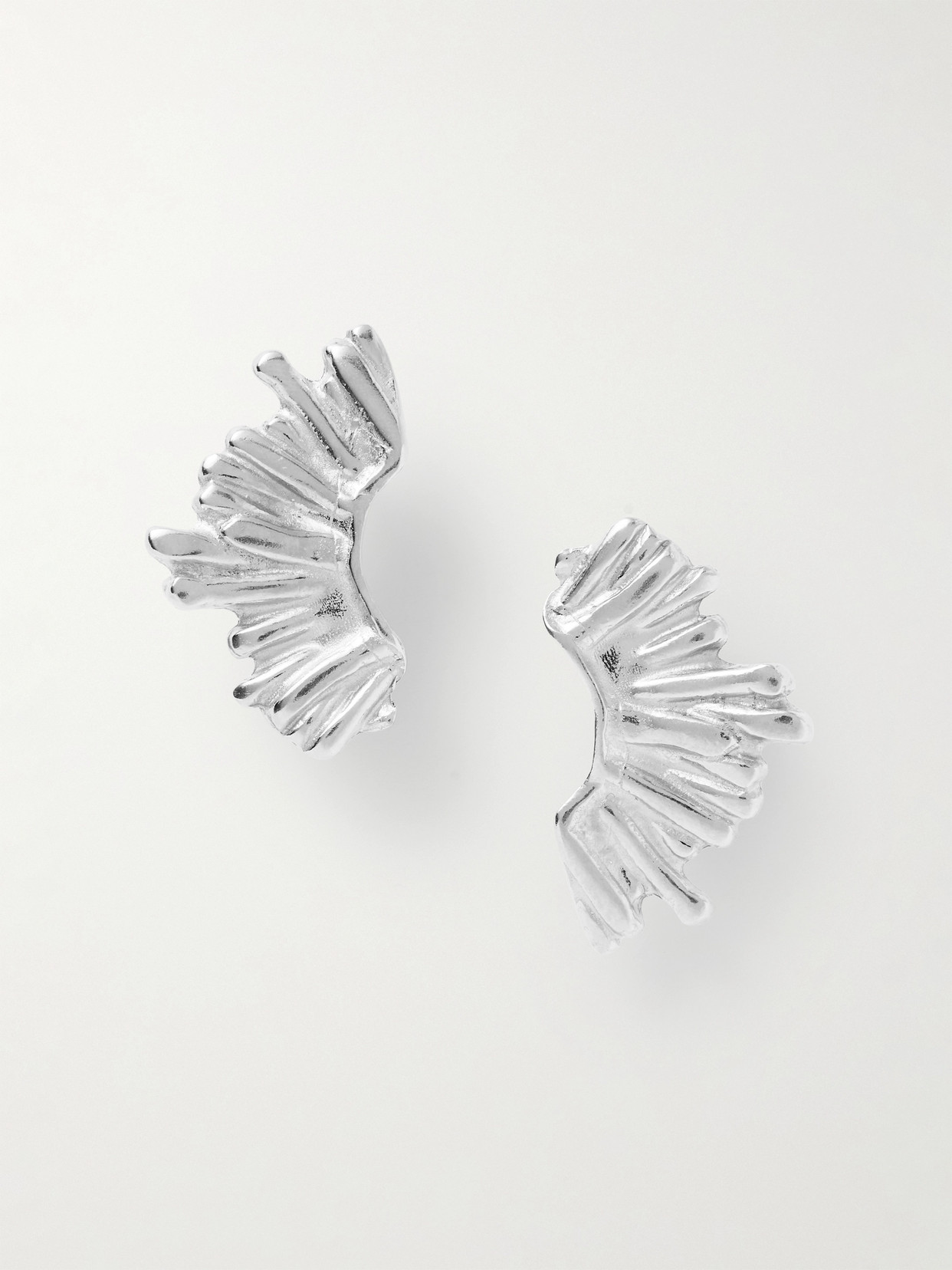 The Ysso Crescent Sun Silver Earrings In Metallic