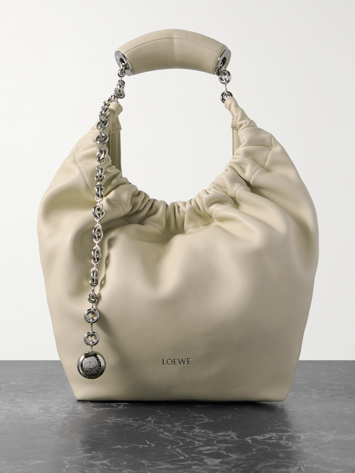 Loewe Squeeze Small Chain-embellished Gathered Leather Tote In Off-white