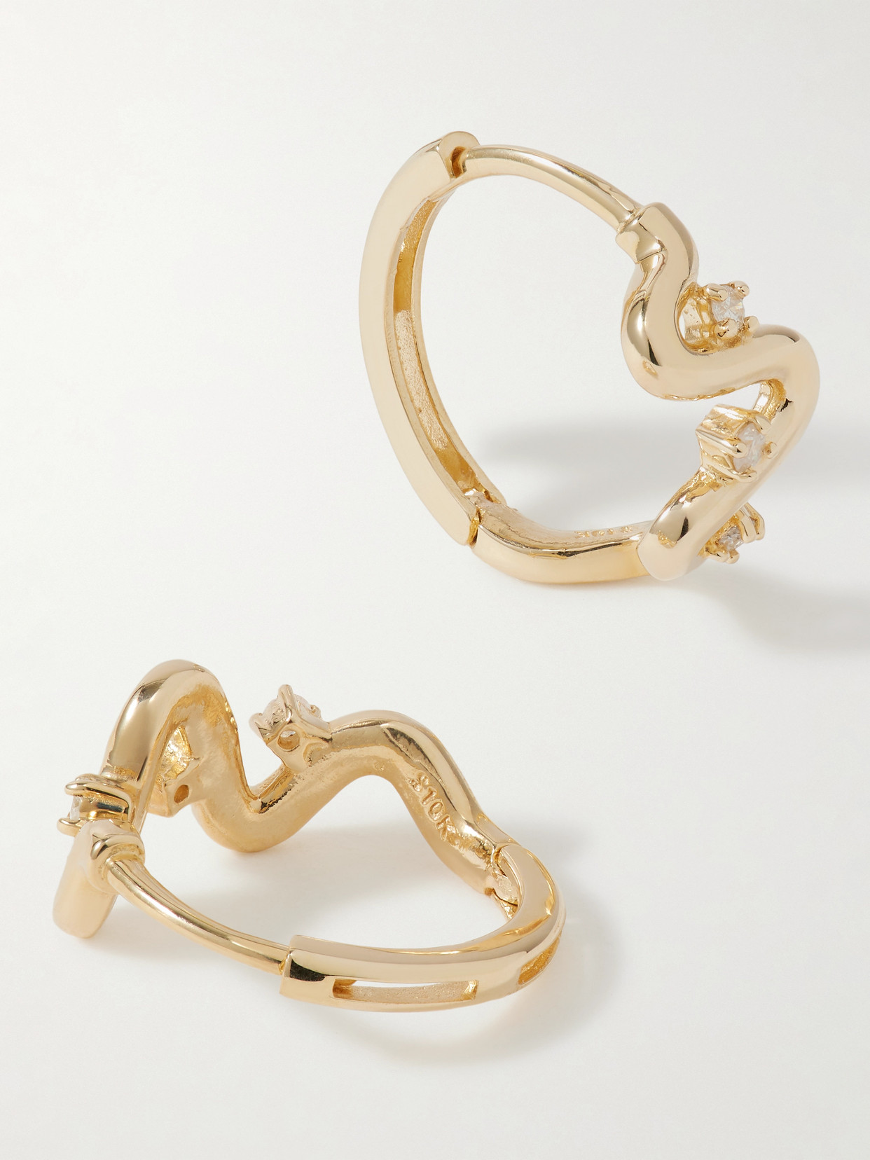 Stone And Strand Harbor Lights 10-karat Gold Diamond Hoop Earrings In Gold