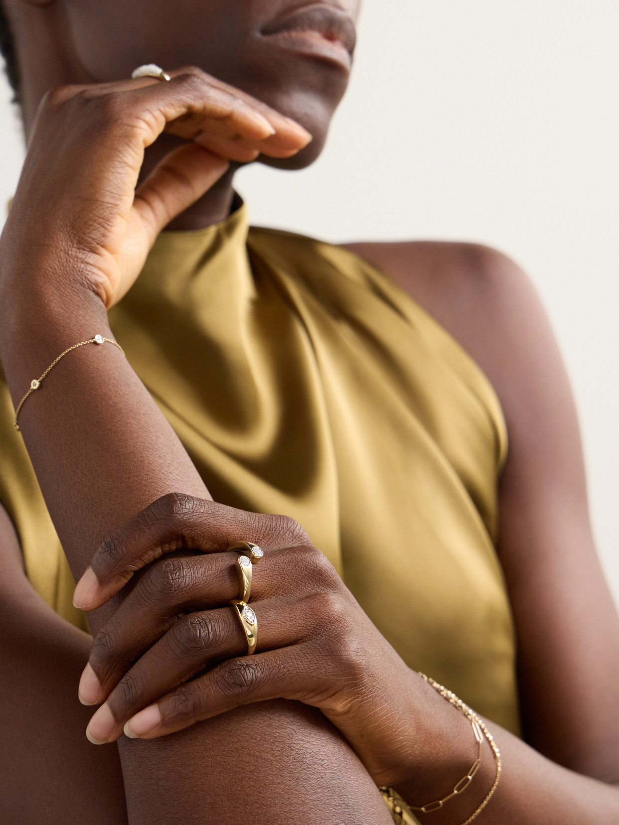 Stone And Strand Muse Dome 10-karat Gold Diamond Ring In Gold